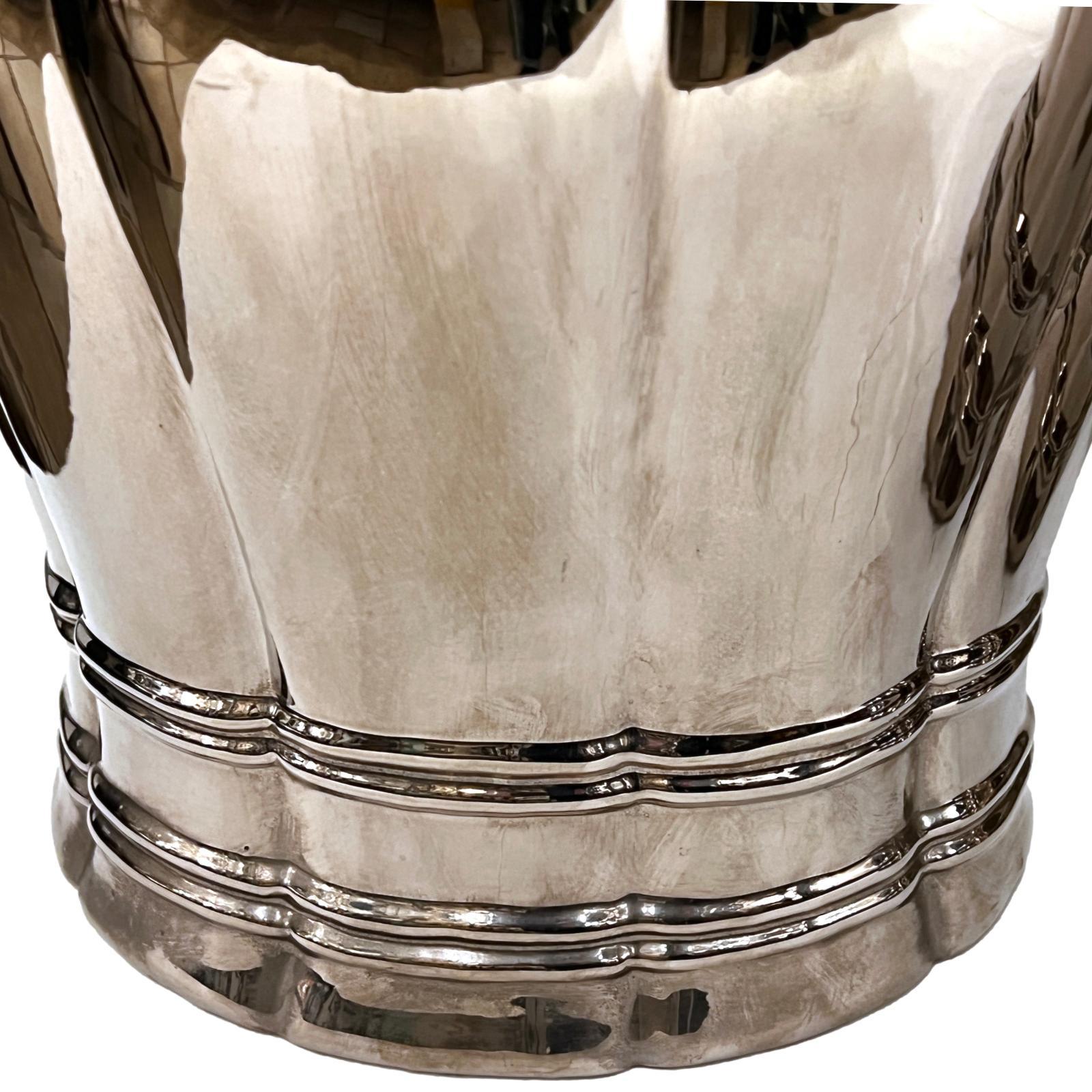 Große Porzellan-Tischlampen mit Silberglasur im Angebot 1