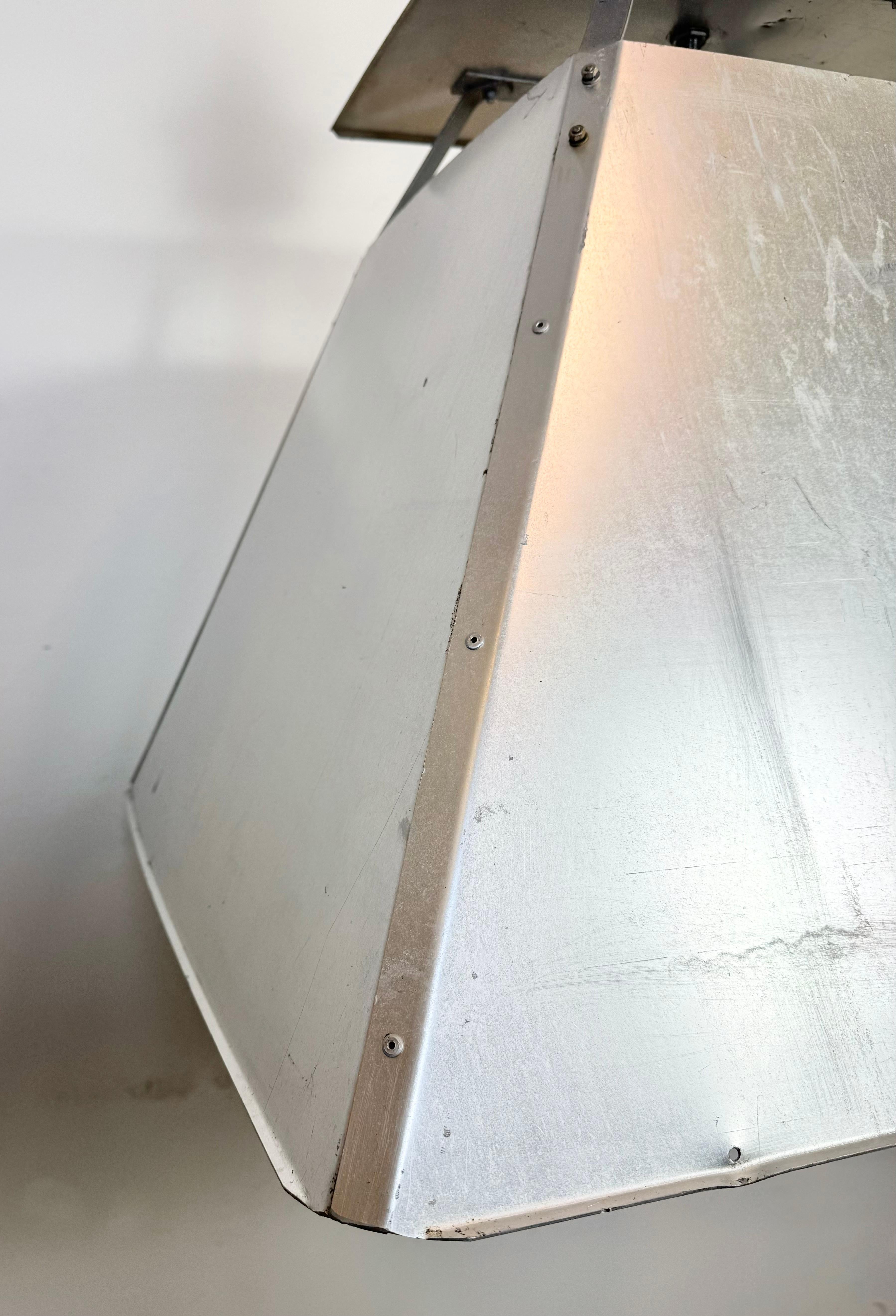 Grande lampada a sospensione industriale in argento di Elektrosvit, anni '70 in vendita 4