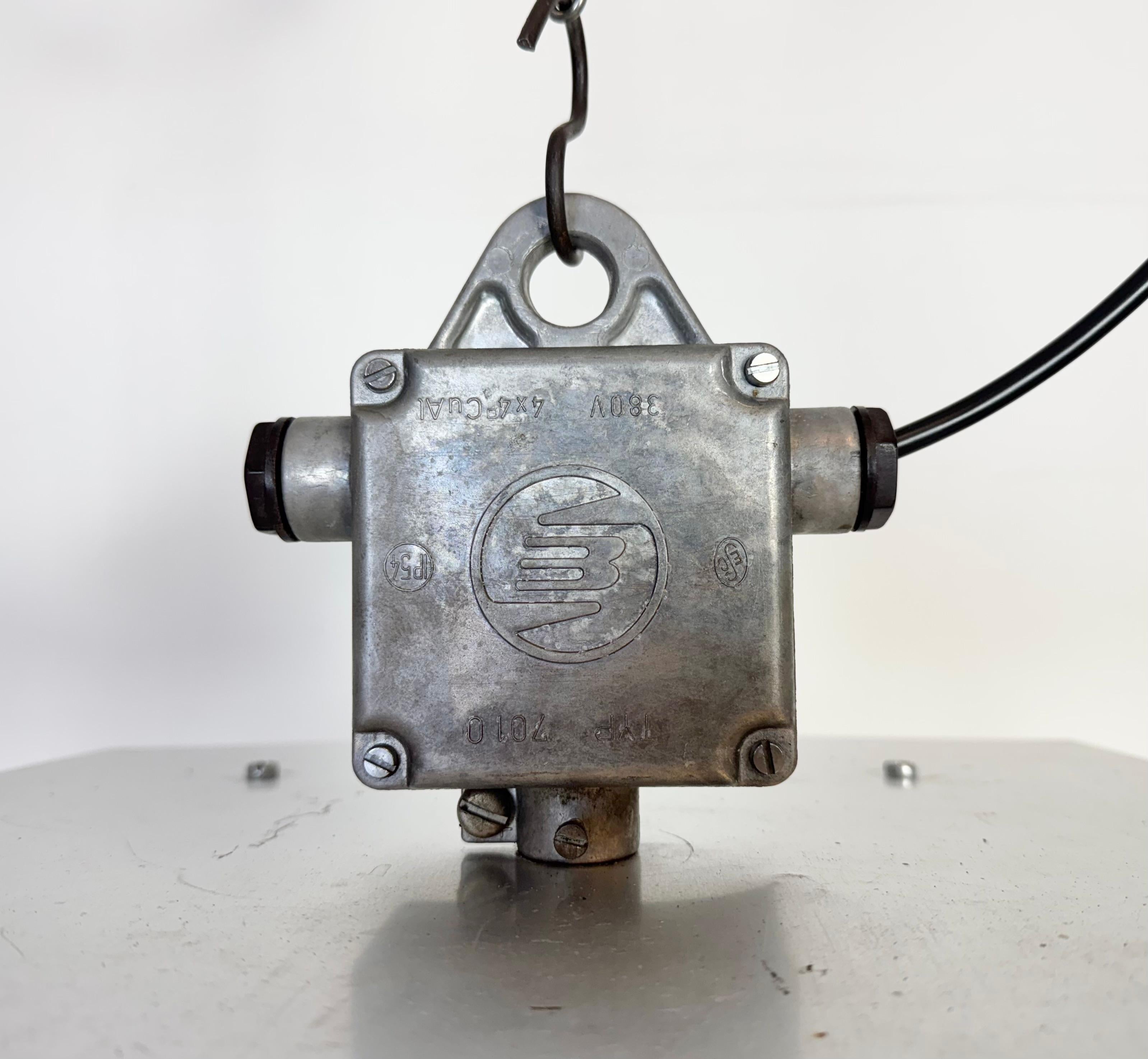 Industriale Grande lampada a sospensione industriale in argento di Elektrosvit, anni '70 in vendita