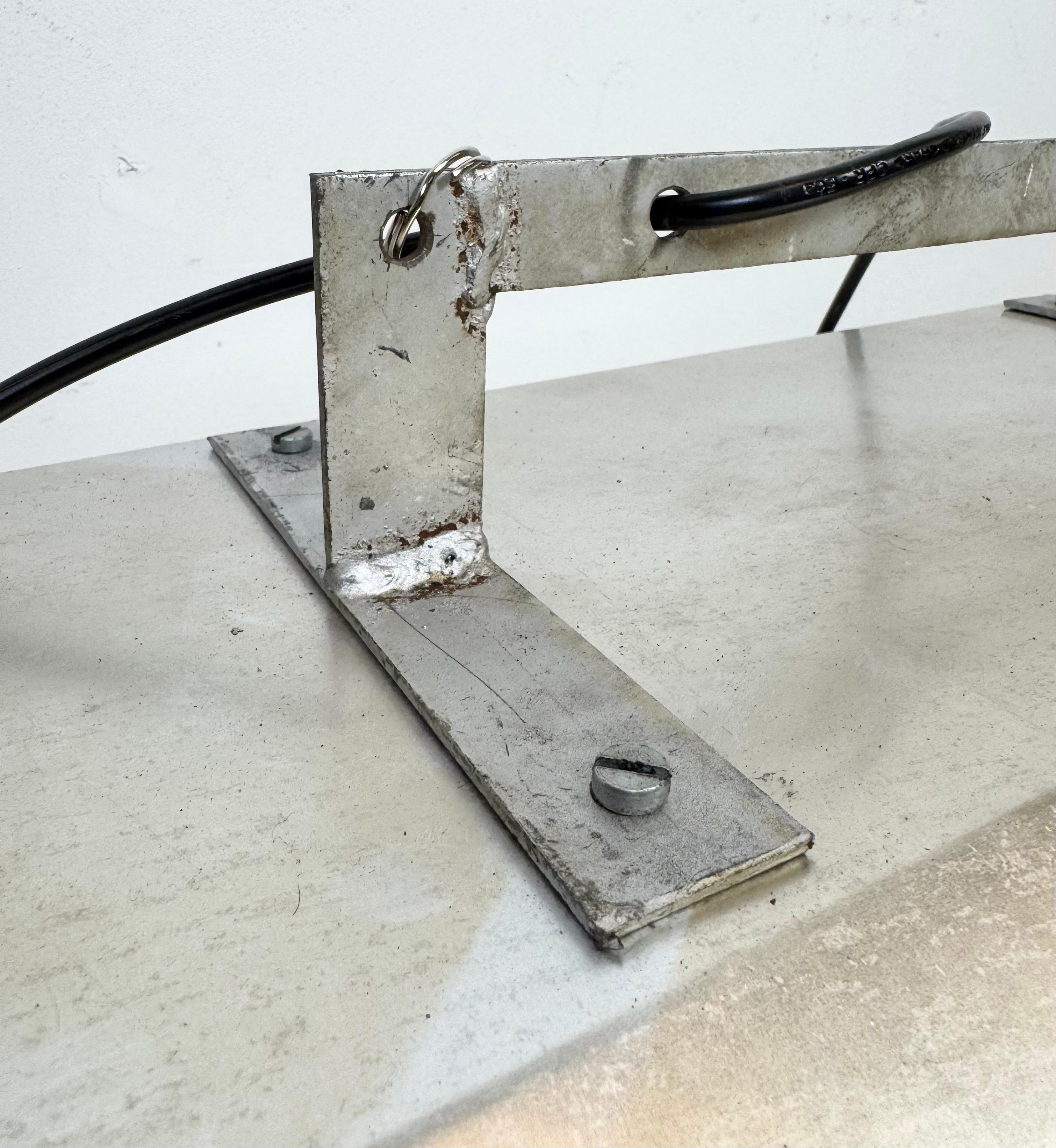 Grande lampada a sospensione industriale in argento di Elektrosvit, anni '70 in vendita 13