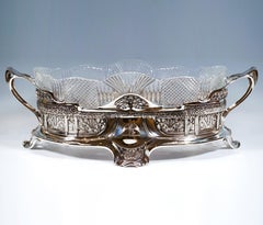 Grande Giardiniera d'argento con inserto in vetro, Wilkens & Sons per J.C.Wich, L: 58 cm.