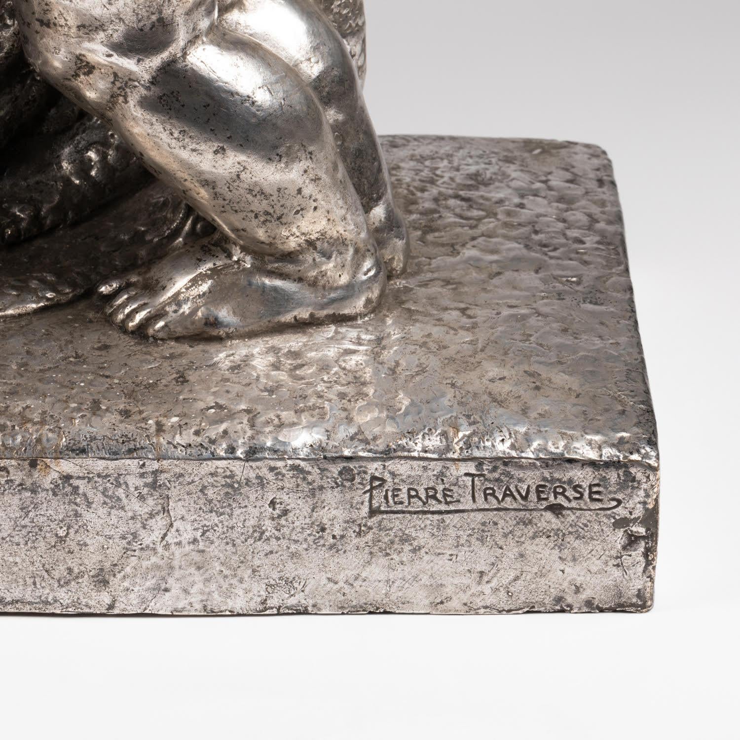 Gran escultura de bronce plateado de Pierre Traverse, hacia 1930, Art Decó. en venta 4