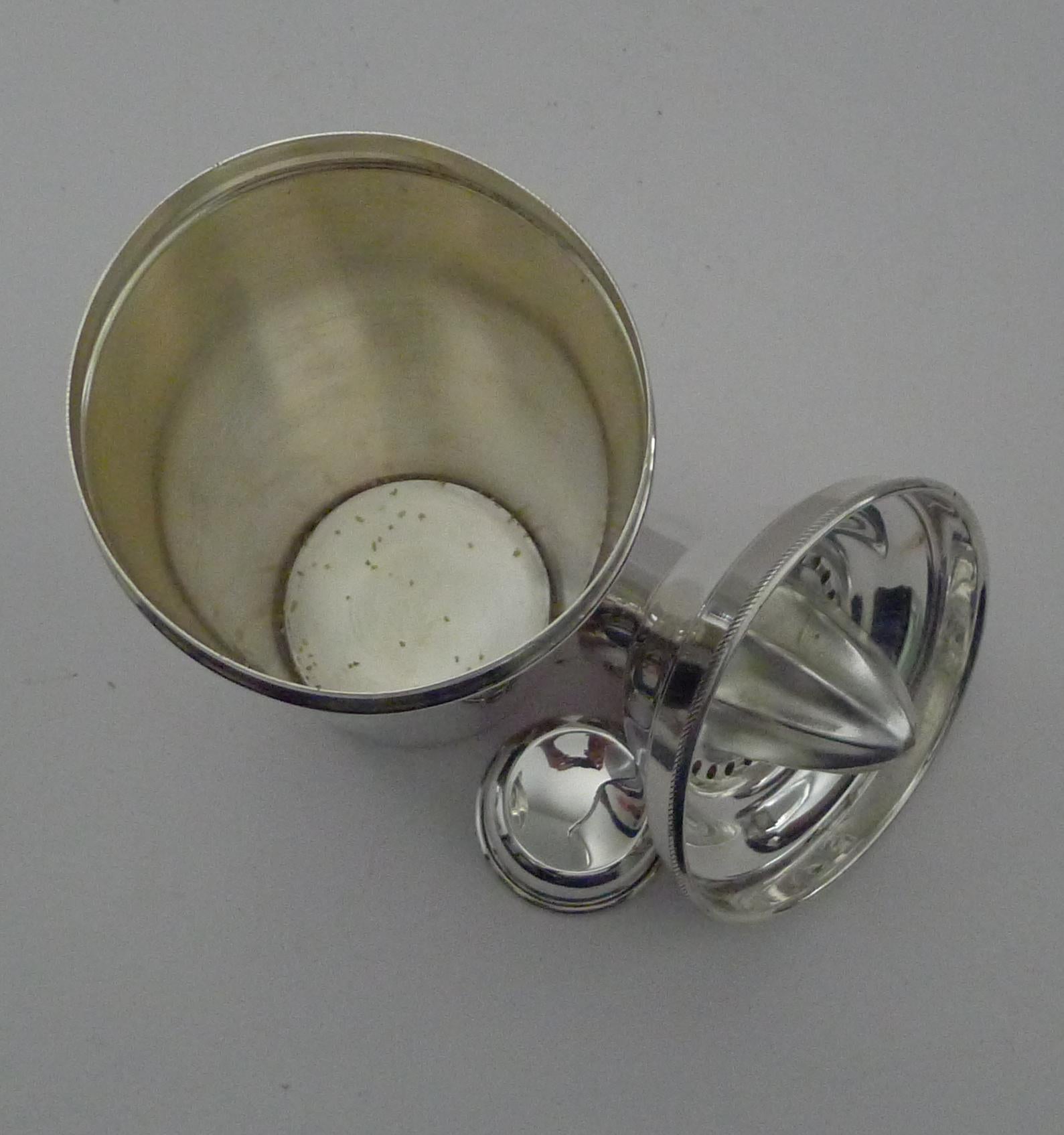 Large Silver Plated Cocktail Shaker With Integral Lemon Squeezer For Sale 5