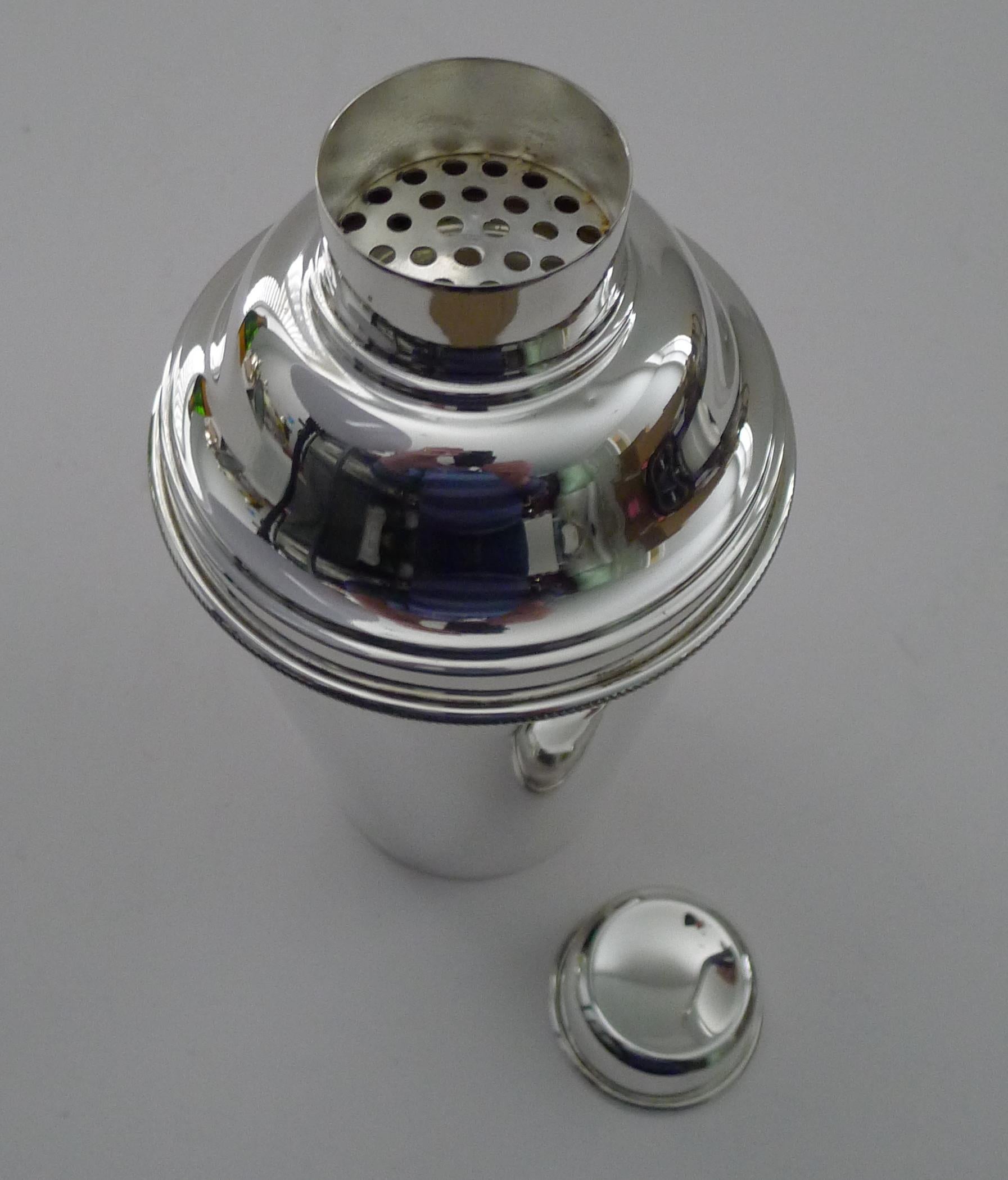 Large Silver Plated Cocktail Shaker With Integral Lemon Squeezer For Sale 1