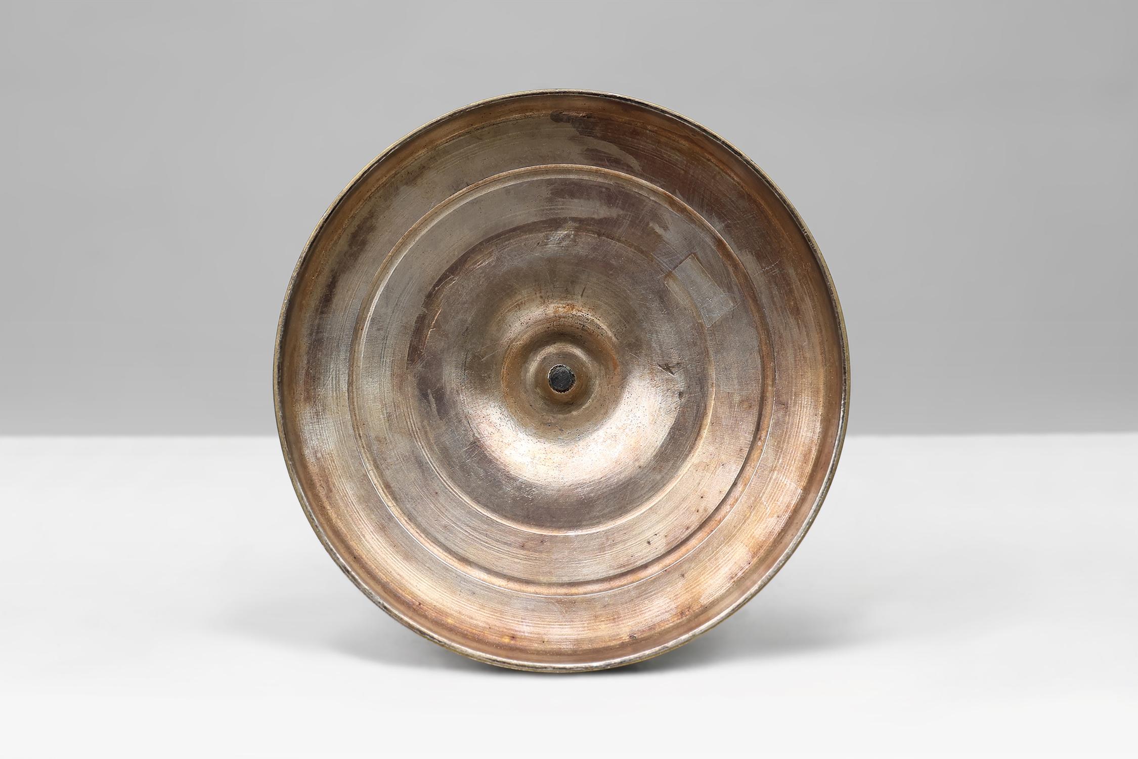 Grande candeliere in rame argentato, Francia ca. 1900 in vendita 2