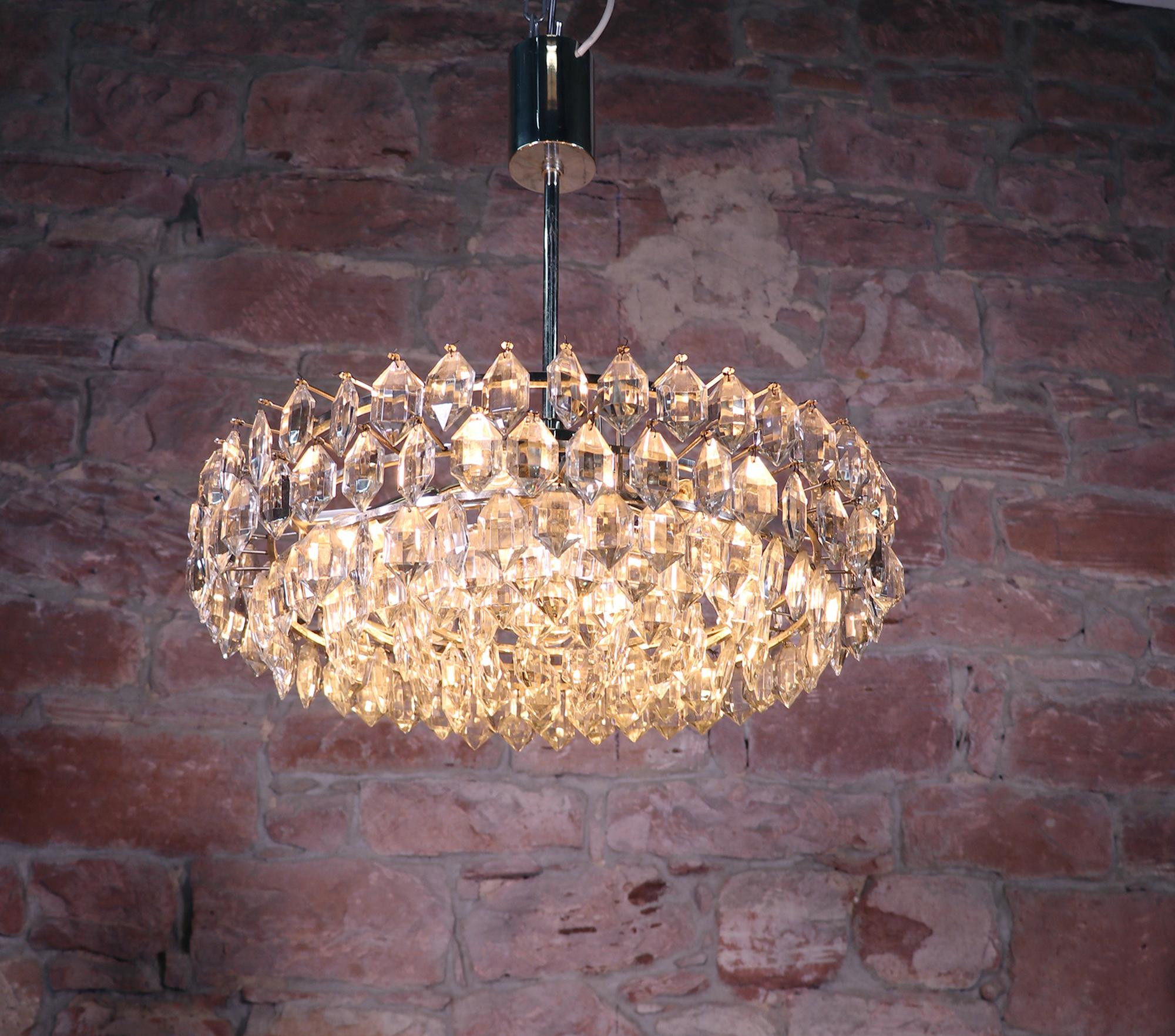 Mid-Century Modern Vienna Lobmeyr / Bakalowits & Sons Large Chandelier Crystal & Silver Plated For Sale