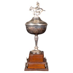 Grande trofeo di polo placcato in argento, 1920-1950 ca.