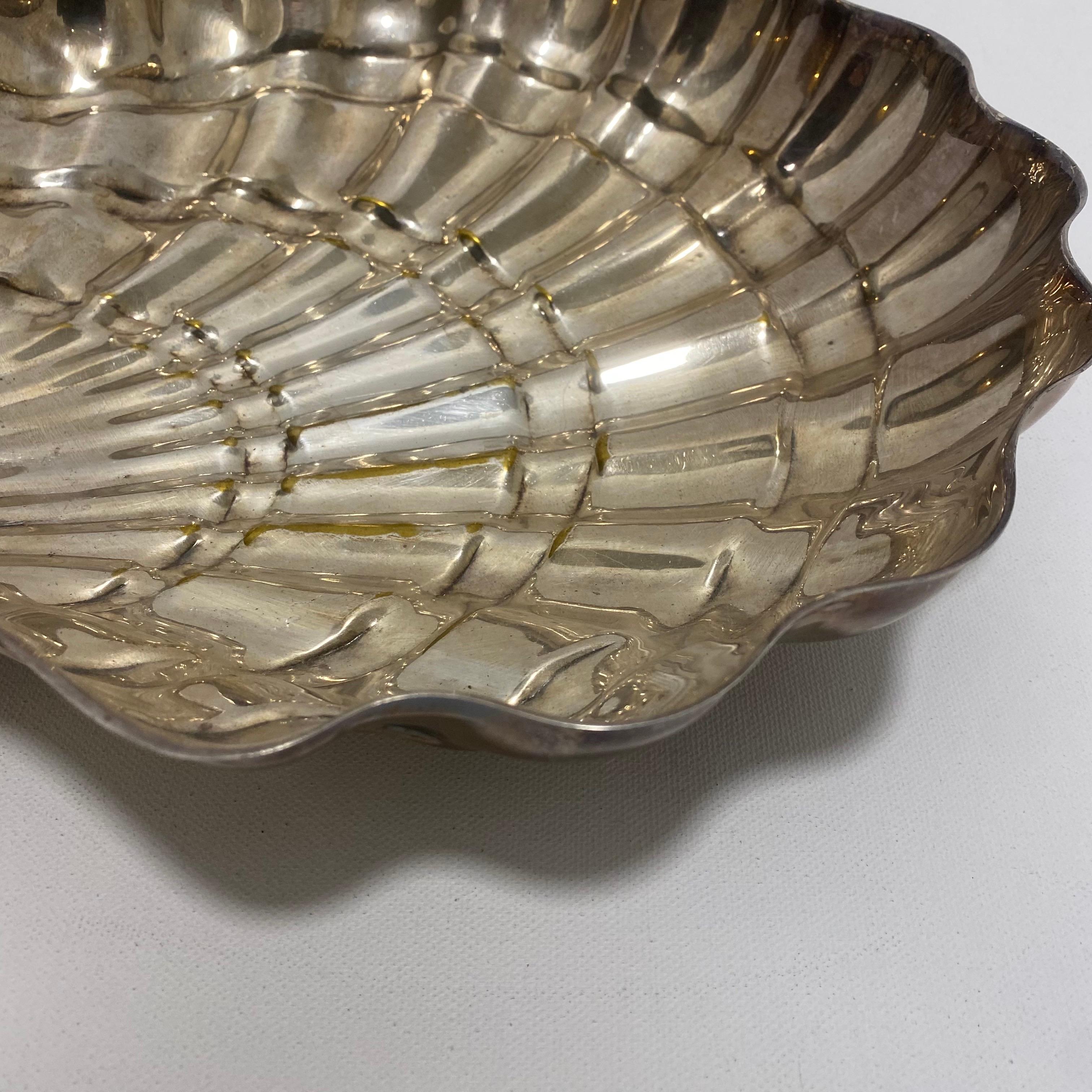 Grande piatto in argento placcato con conchiglie marine Hollywood Regency Art Deco Italiano anni '70 in vendita 4