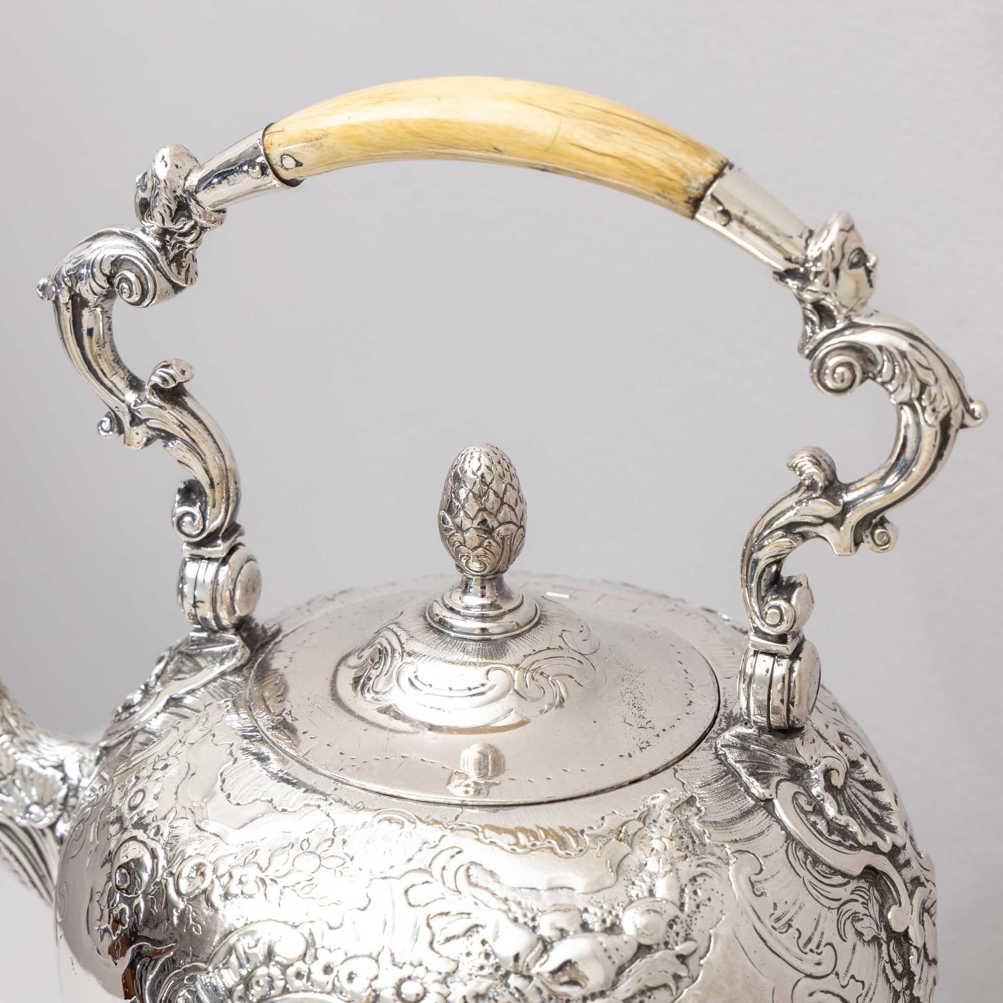 Large Silver Pot with Teapot Warmer, London, 1741 / 1836 For Sale 16