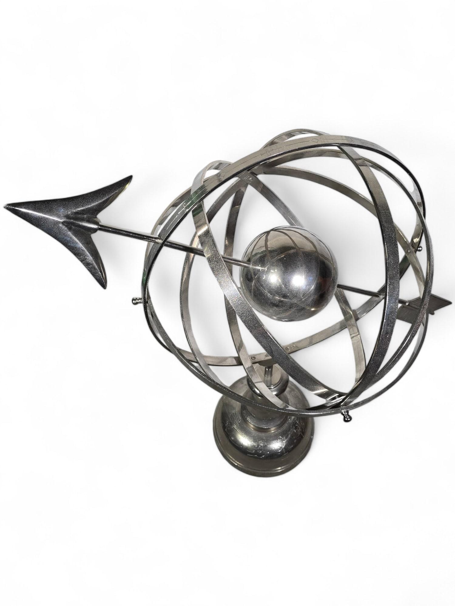 Grande sphère armillaire en bronze argenté - années 50 et 115 C. Bon état - En vente à Madrid, ES