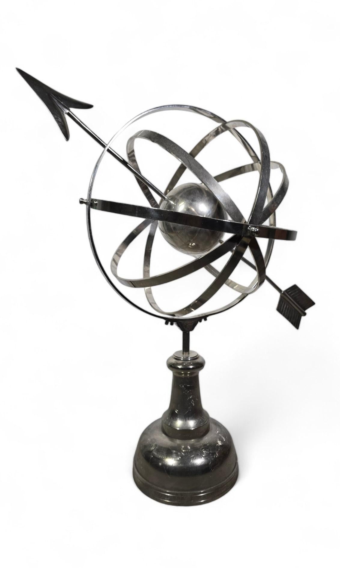 Milieu du XXe siècle Grande sphère armillaire en bronze argenté - années 50 et 115 C. en vente
