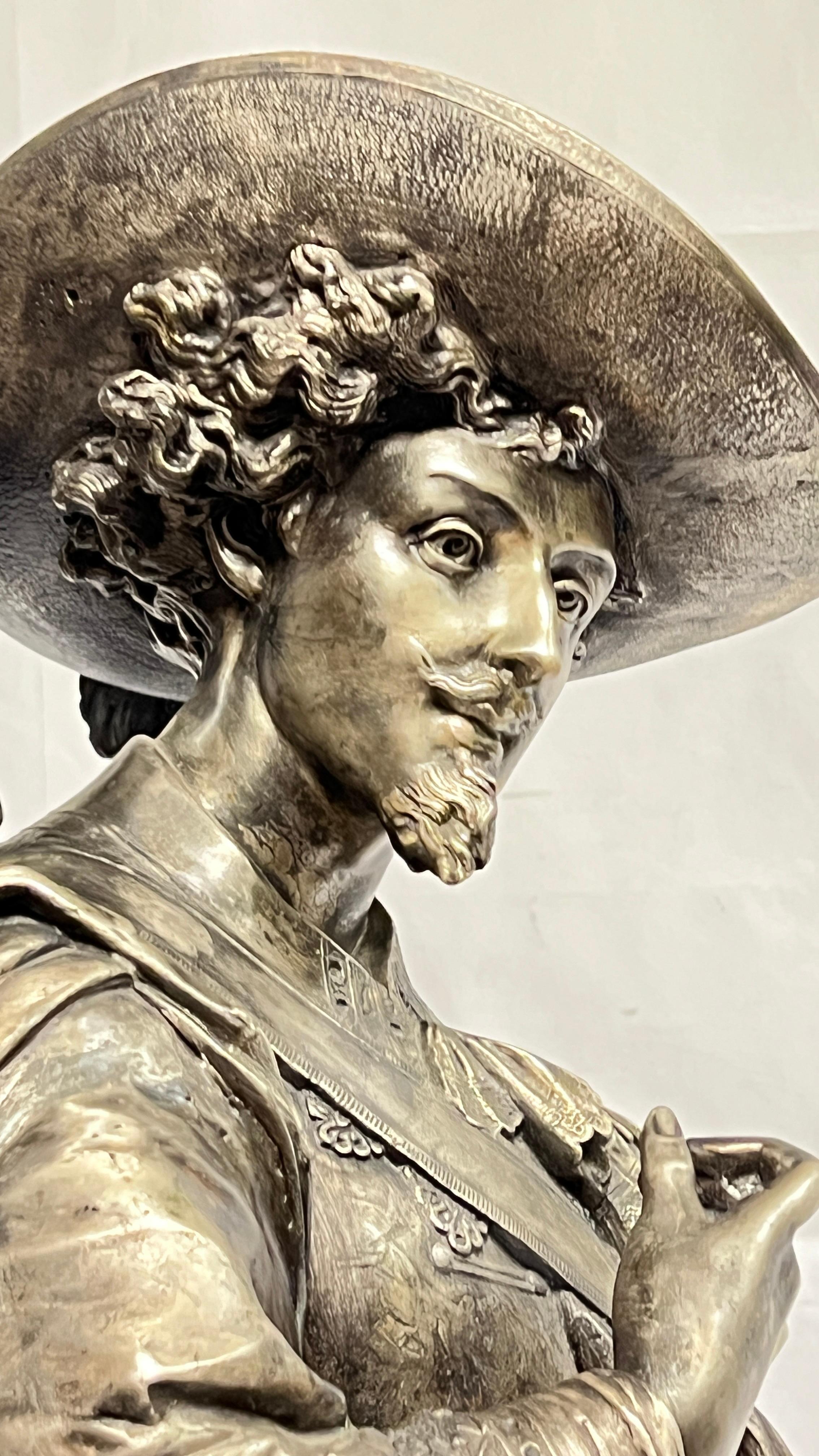 Grande scultura in bronzo argentato di un cavaliere spagnolo in vendita 1