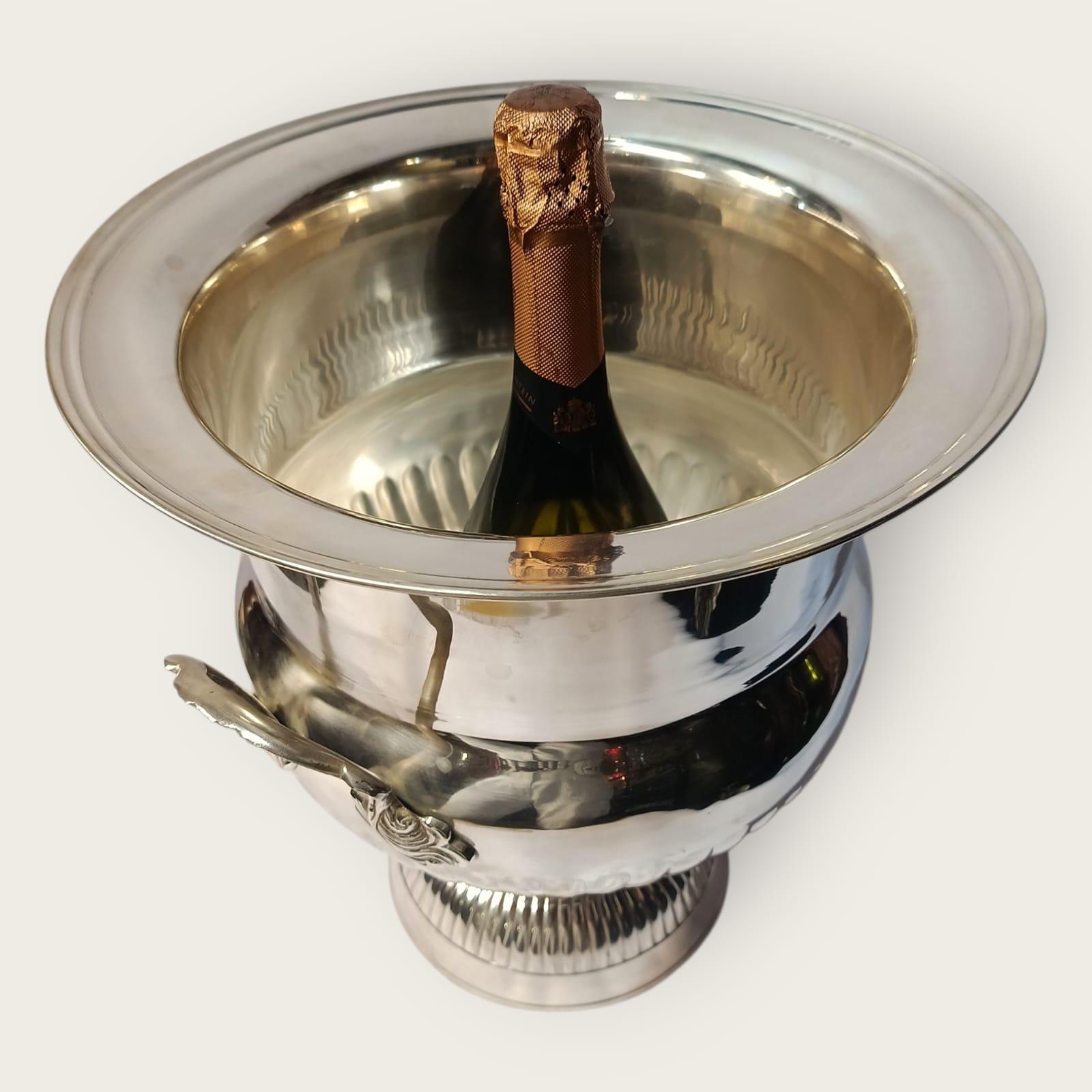 Metà XX secolo Grande frigorifero per vino placcato in argento Inghilterra, 1950 circa, neoclassico in vendita