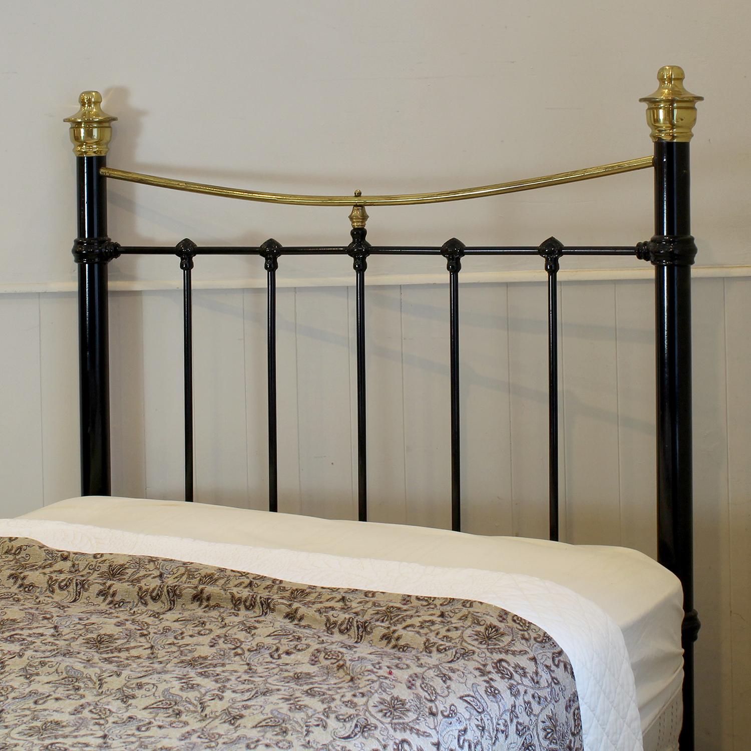 Large Single Black Antique Bed MS77 In Good Condition For Sale In Wrexham, GB
