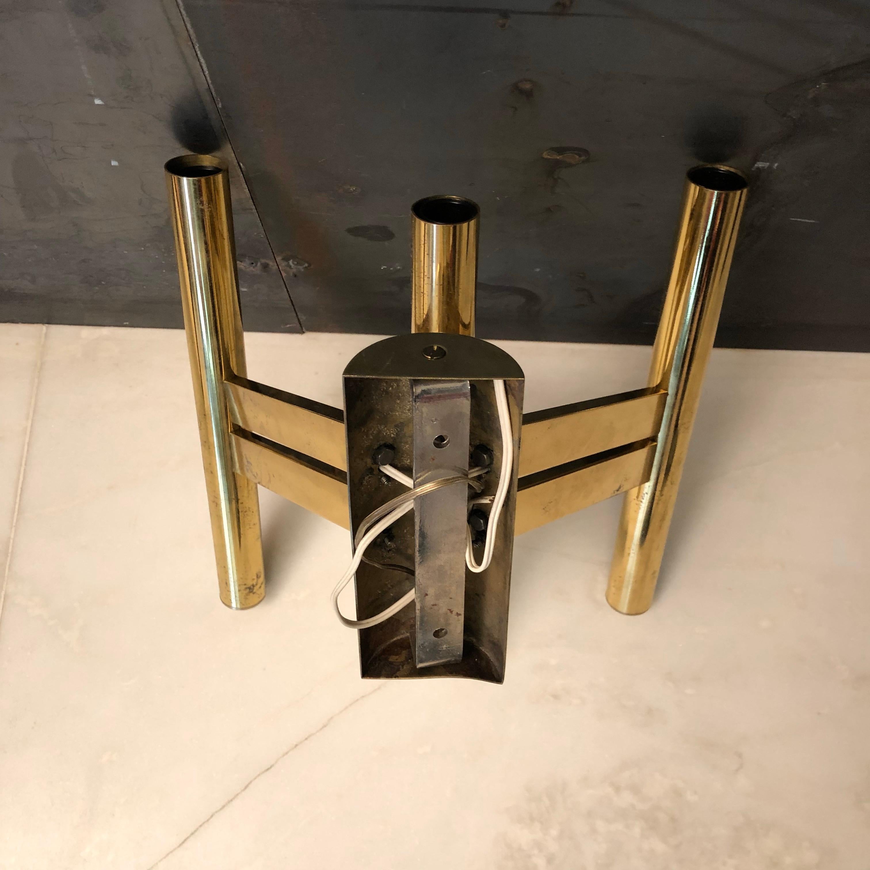 Large Single Brass Sconce by Sciolari, Italy, 1970s In Good Condition For Sale In Catania, IT