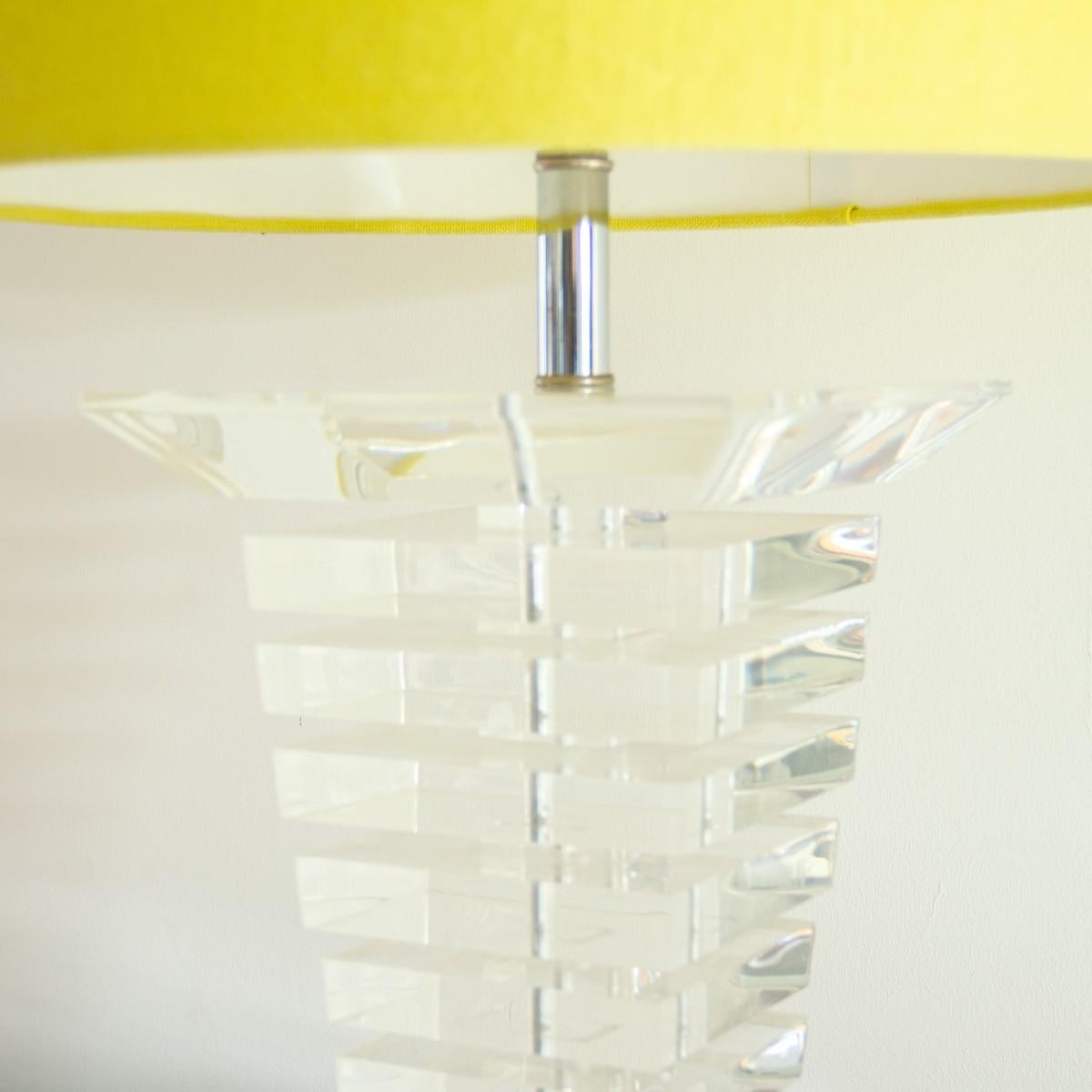 Large Single Tapered Stacked Lucite Table Lamp, 1970s 2