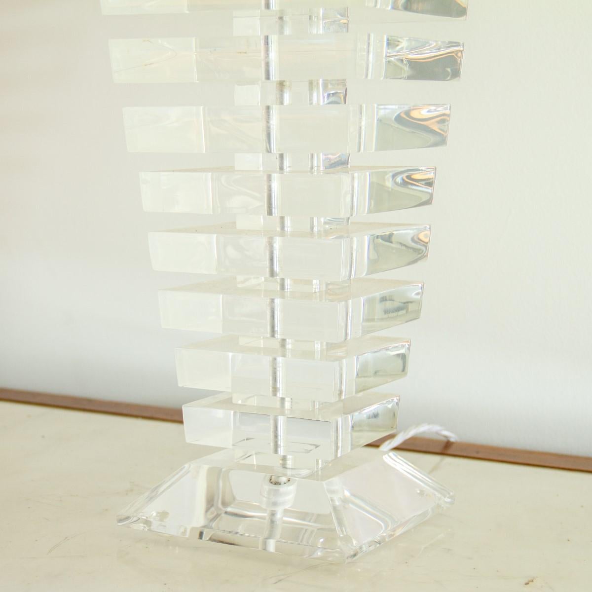 Large Single Tapered Stacked Lucite Table Lamp, 1970s 3