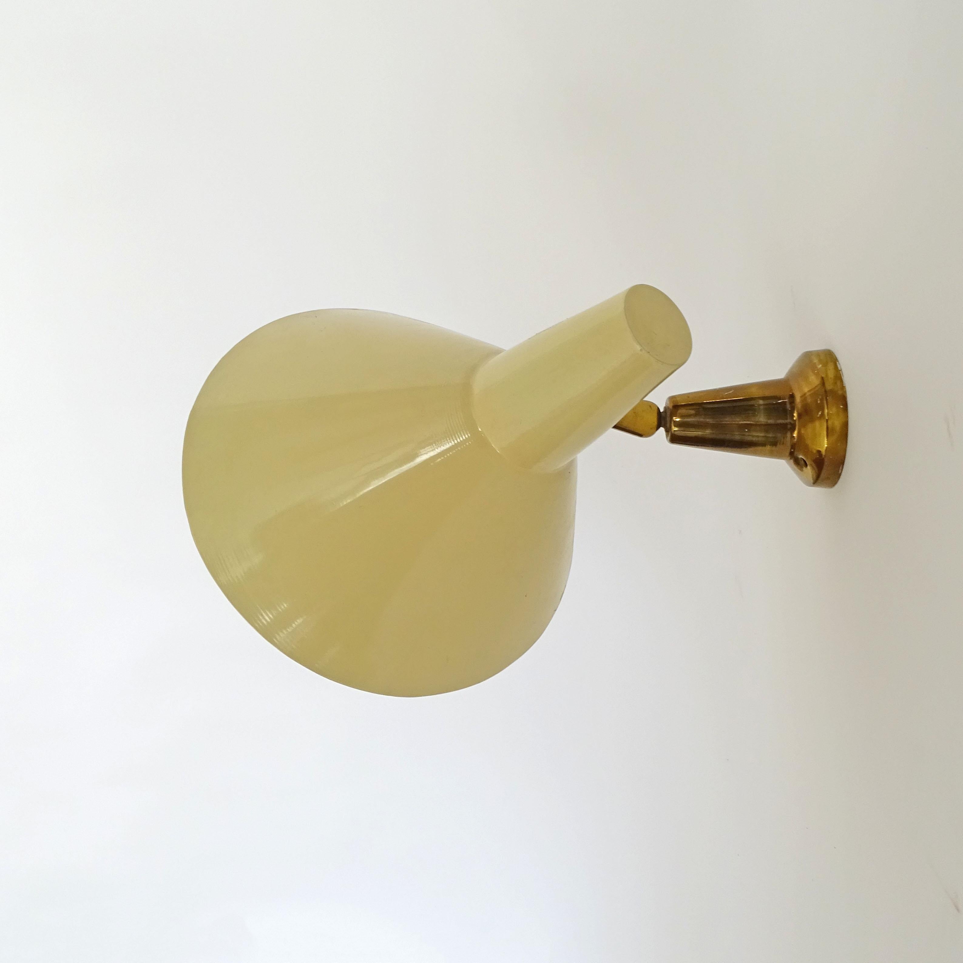 Italian Large Single Wall Sconce in Brass and Cream Shade, Italy, 1950s For Sale