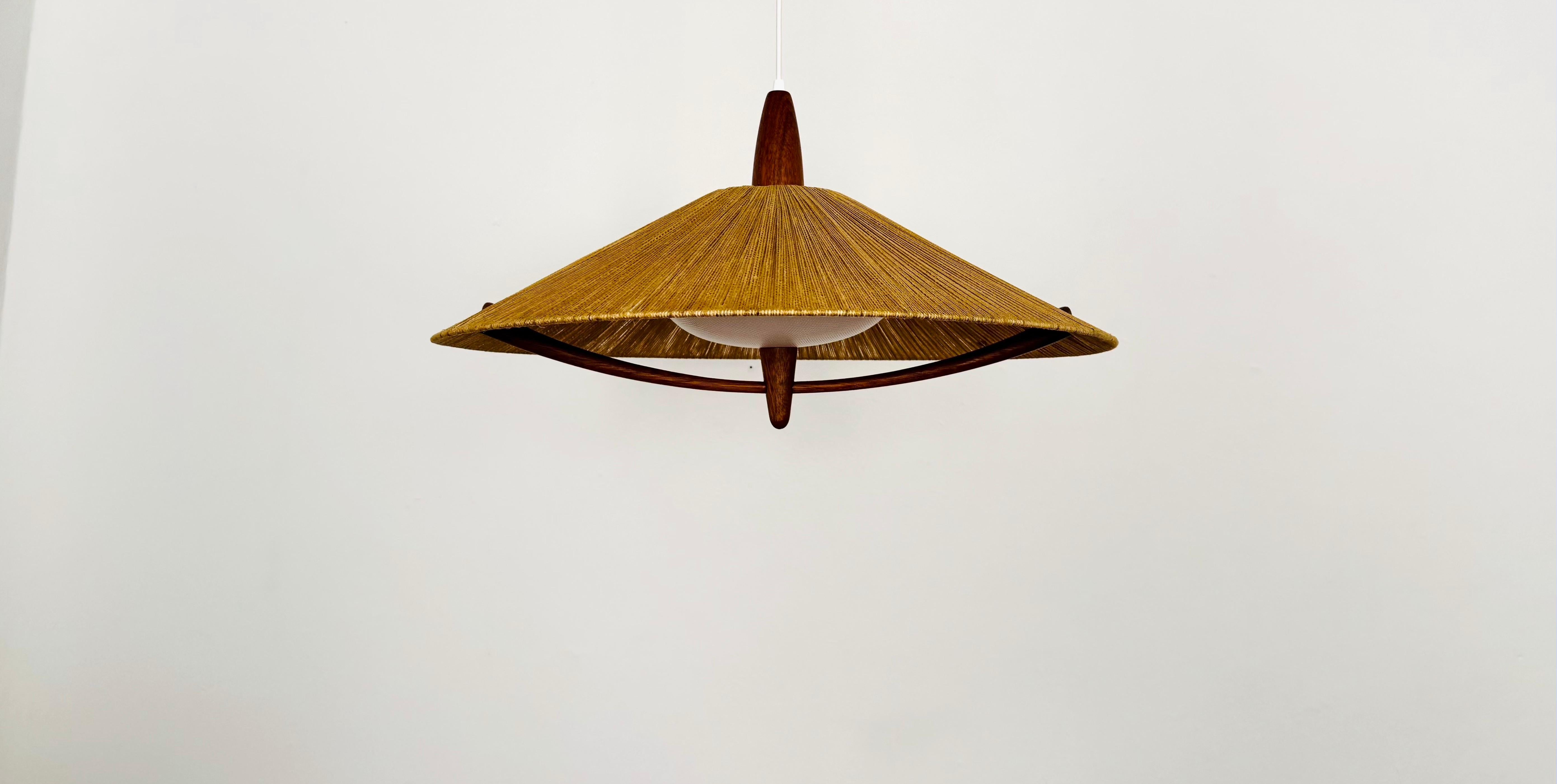 Scandinavo moderno Lampada a sospensione grande in Sisal e Teak di Temde in vendita