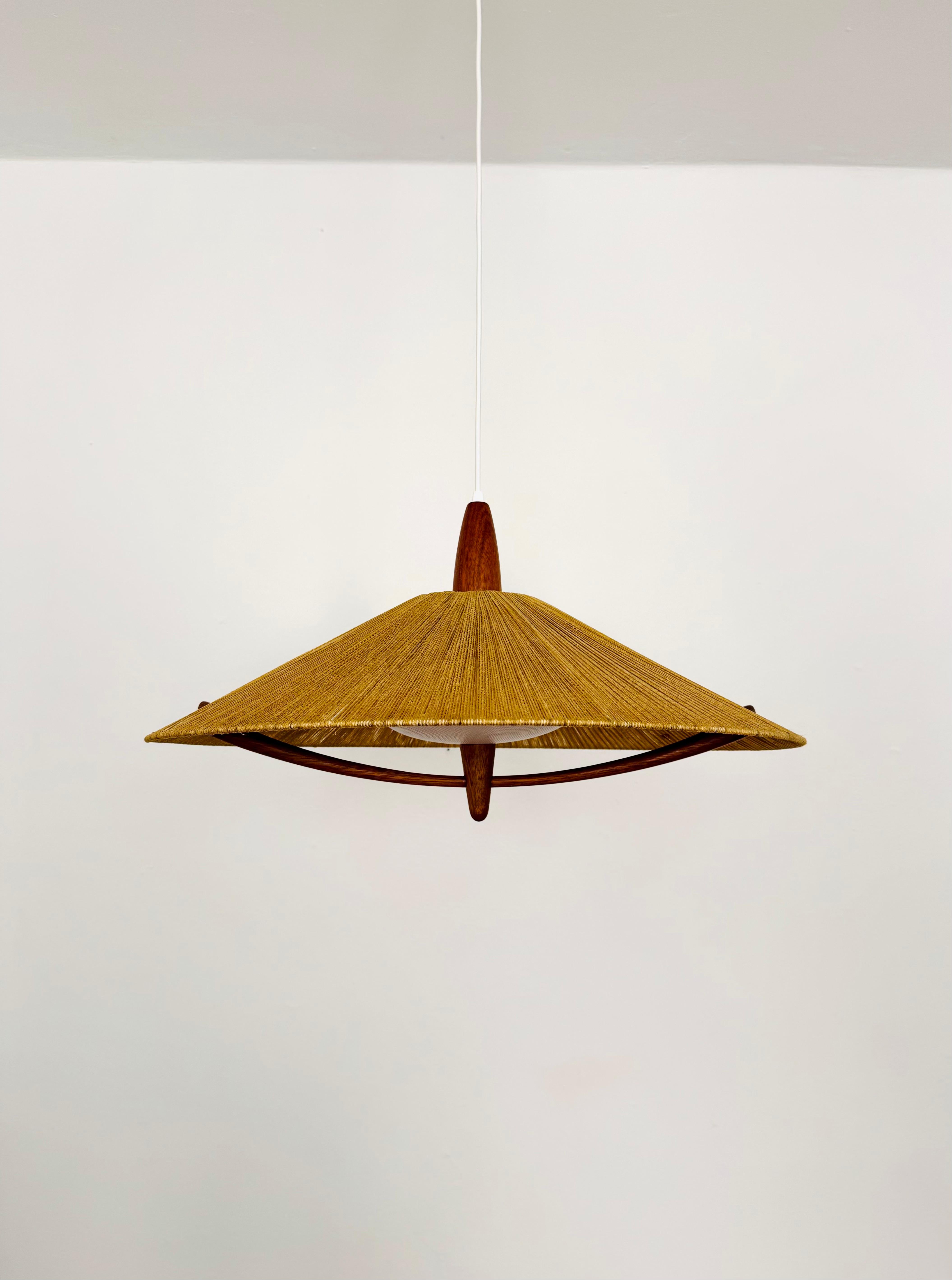 Metà XX secolo Lampada a sospensione grande in Sisal e Teak di Temde in vendita