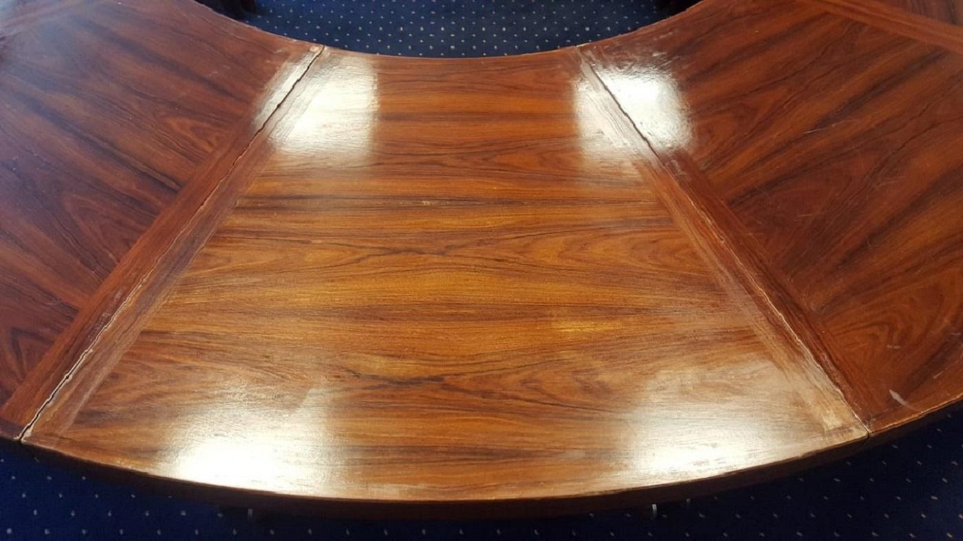 Large Size 10 Persons Round Mahogany Conference Table In Good Condition For Sale In Raalte, NL