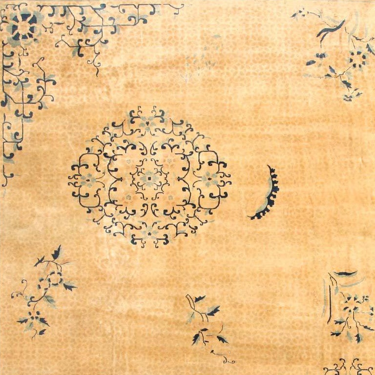 Chinese Export Large Size Antique Chinese Rug. Size: 16 ft 9 in x 21 ft (5.11 m x 6.4 m)