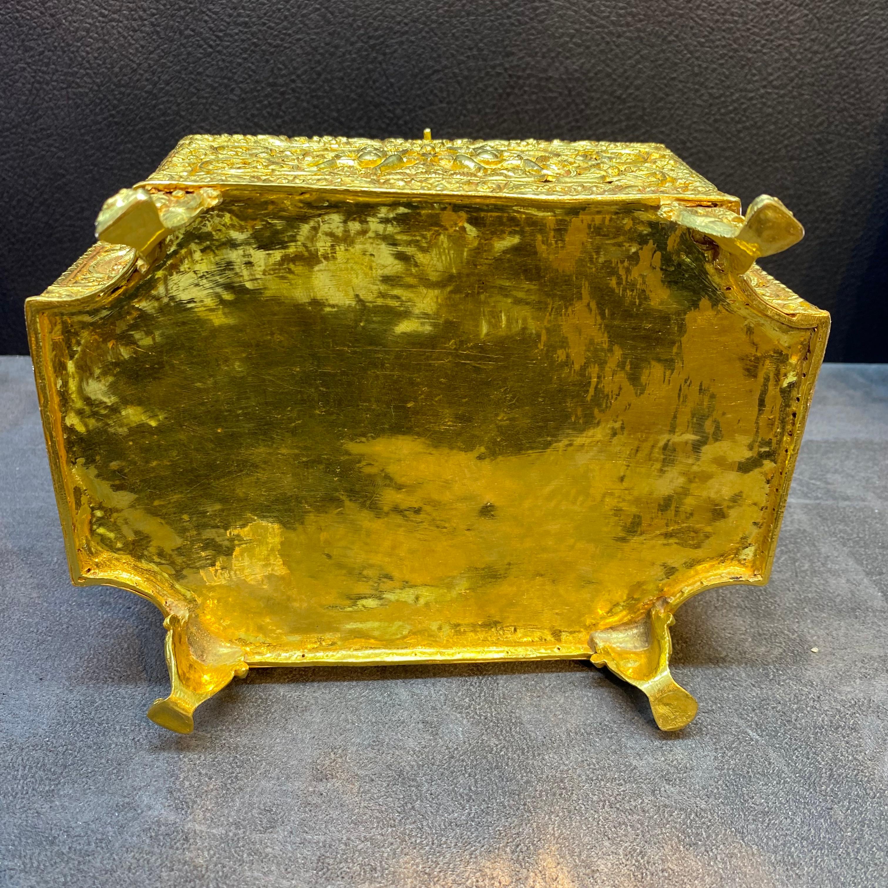 Large Size Gem Set and Enamel Indian Gold Box 3