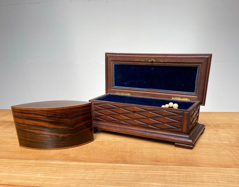 Large Size & Great Quality Carved Jewelry, Treasure or Collecting Box / Casket For Sale 12