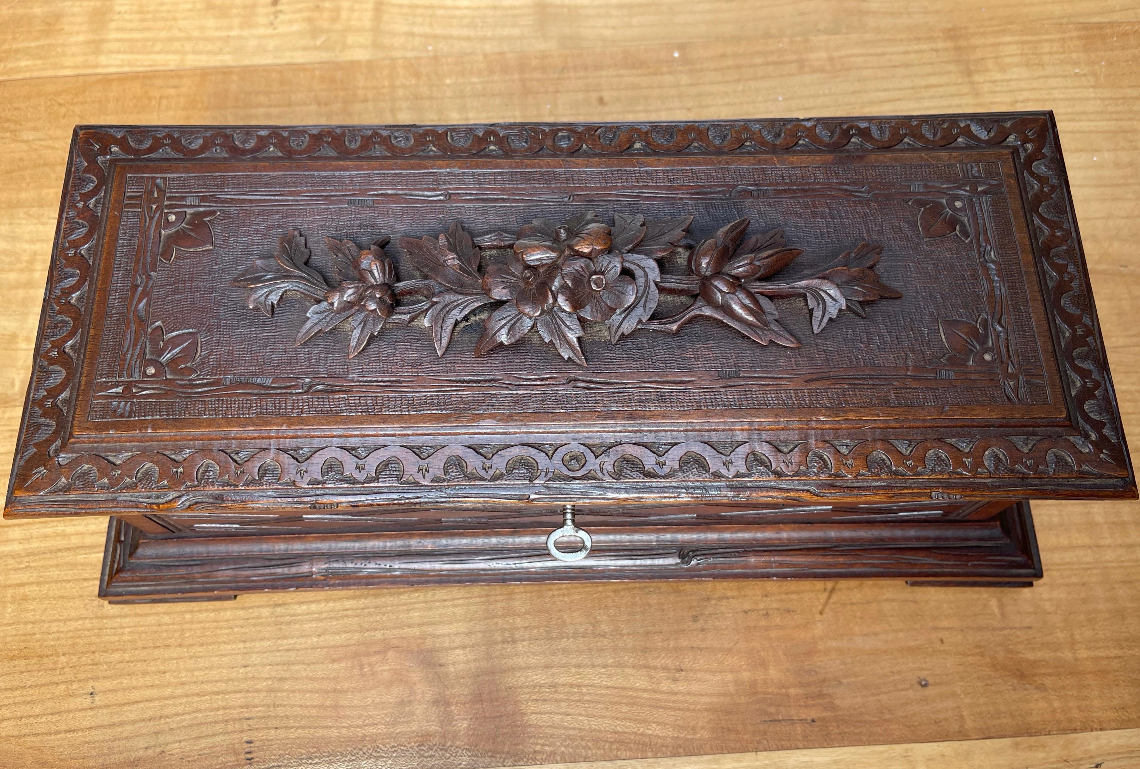 Hand-Carved Large Size & Great Quality Carved Jewelry, Treasure or Collecting Box / Casket For Sale