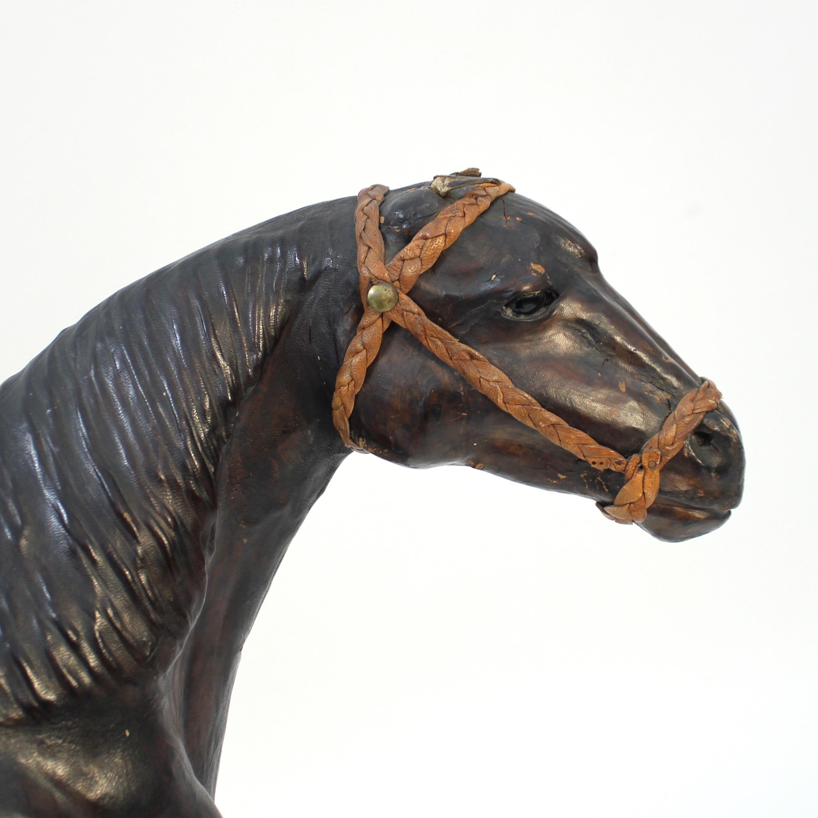 Large size horse model in genuine leather, 1970s For Sale 4
