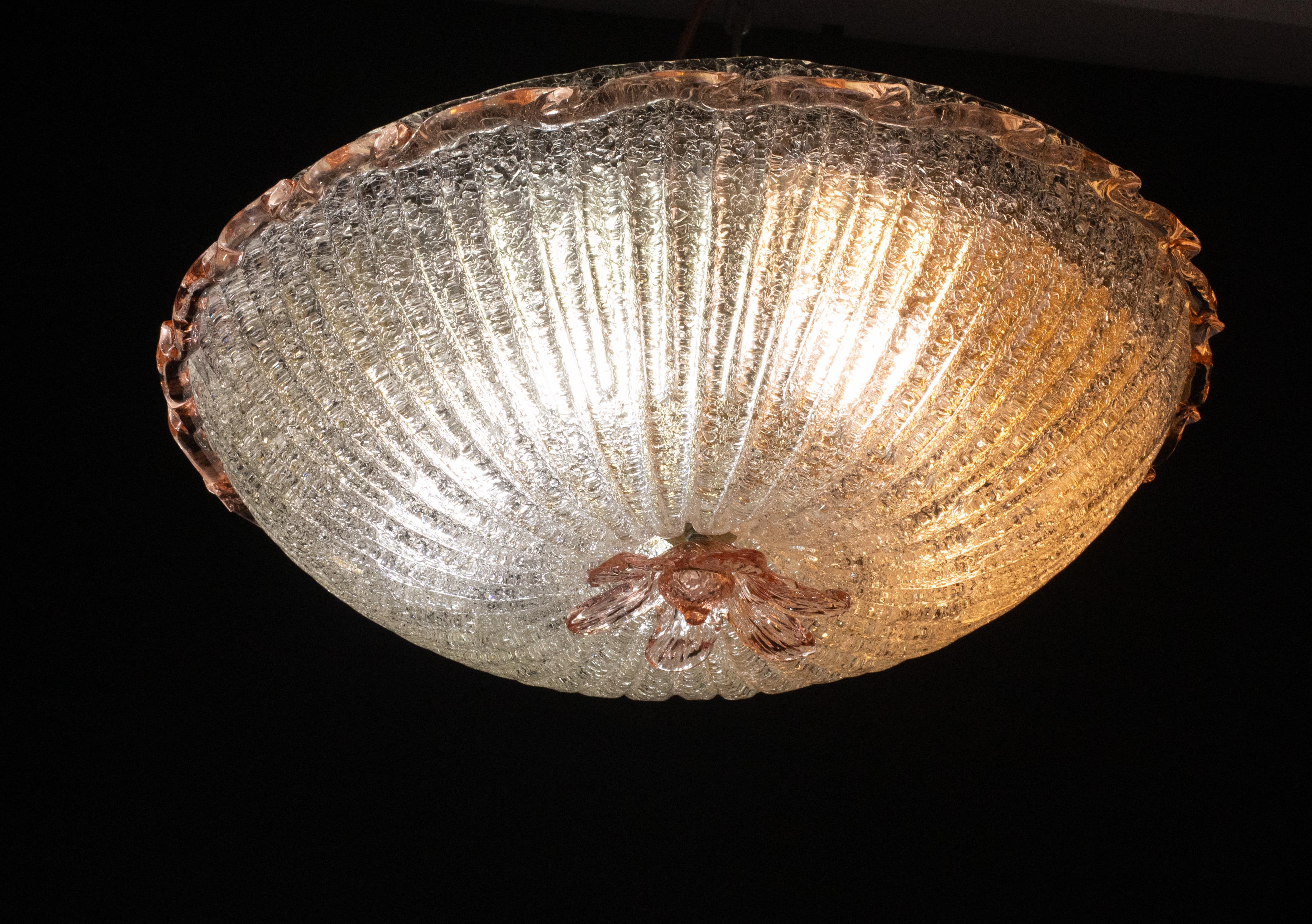 Flor de Techo iItaliana de Cristal Rosa y Murano de Gran Tamaño en venta 3