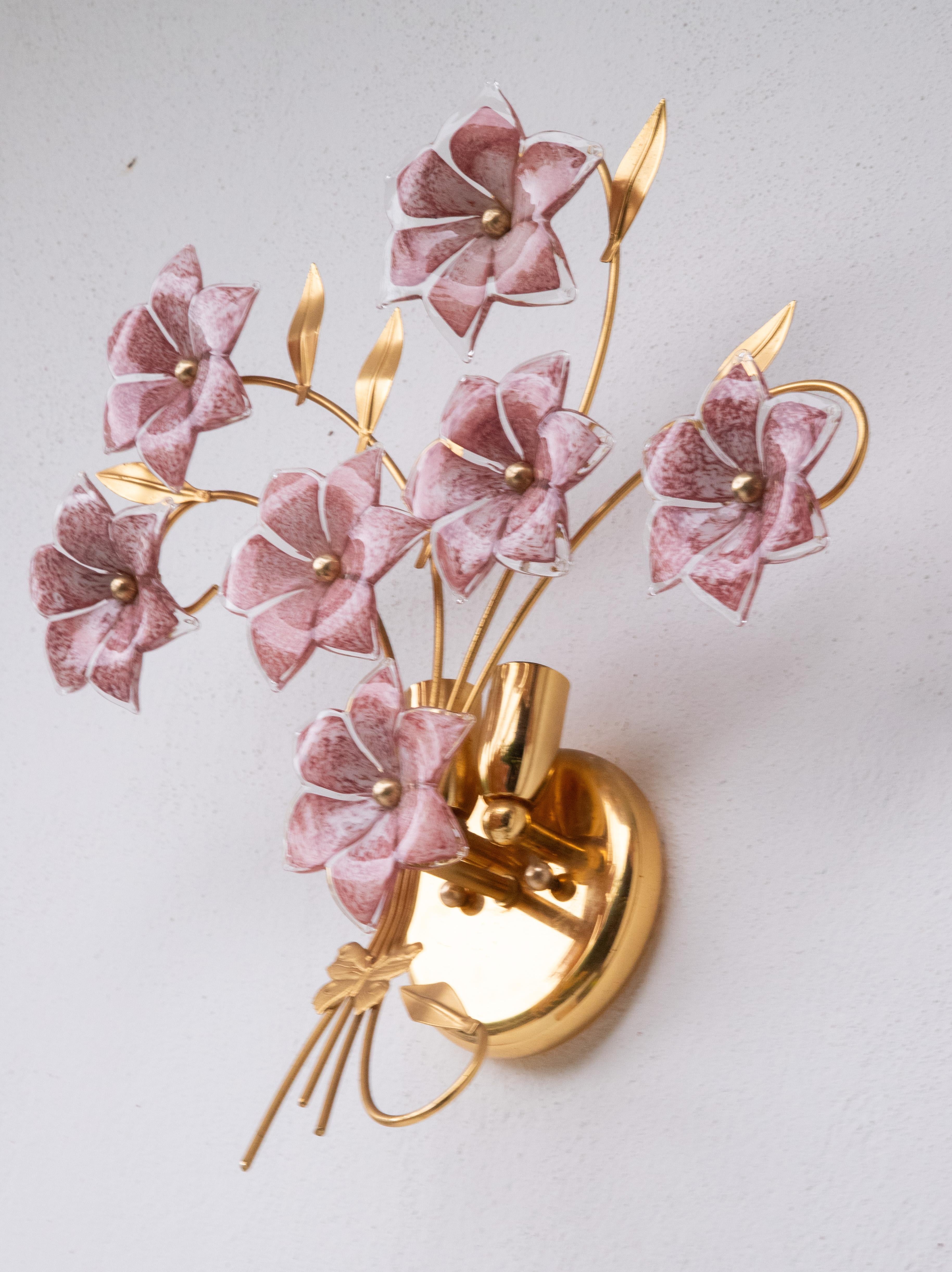 Grande applique de Murano rose fleurs, années 1970 en vente 4