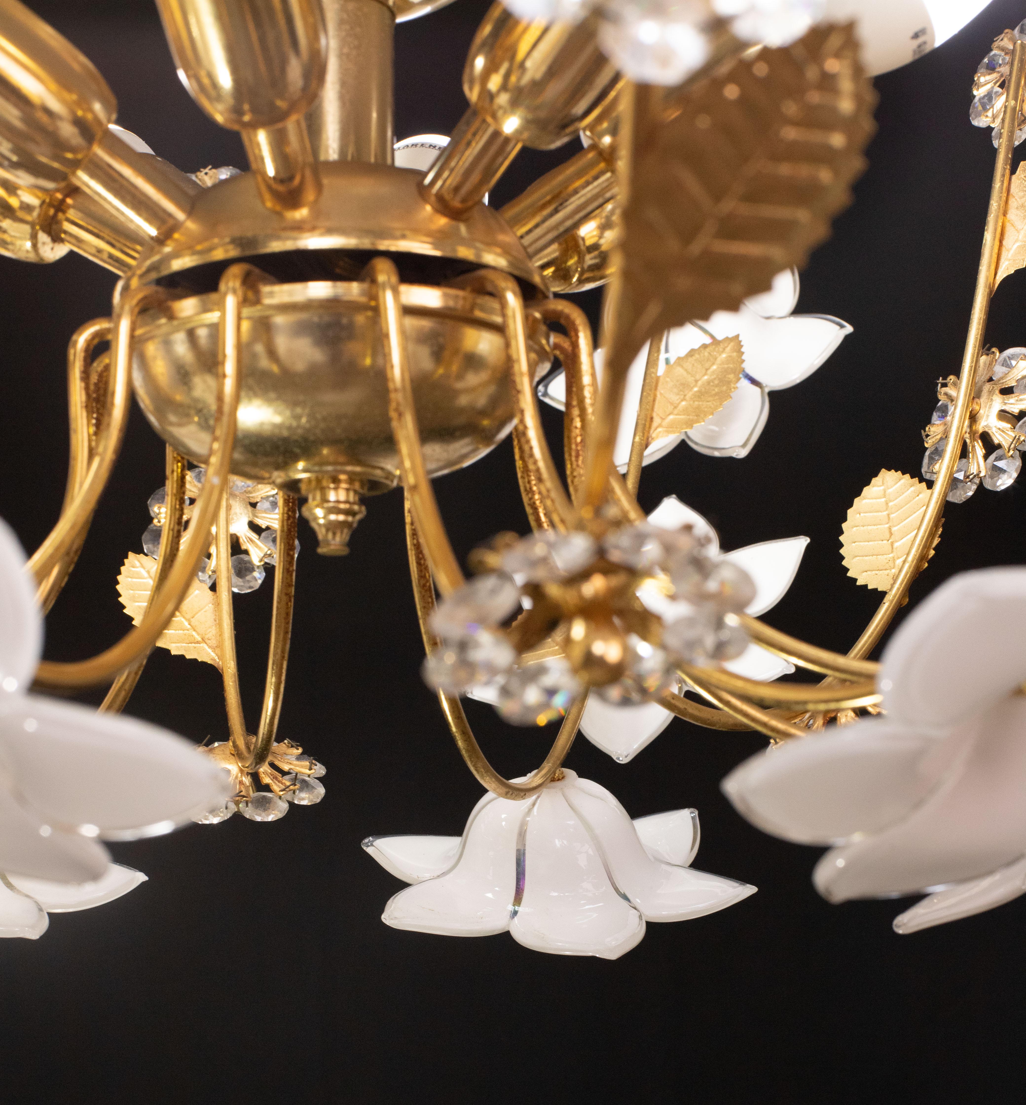 Large Size Vintage Murano Glass Chandelier White Flowers, 1970 For Sale 12