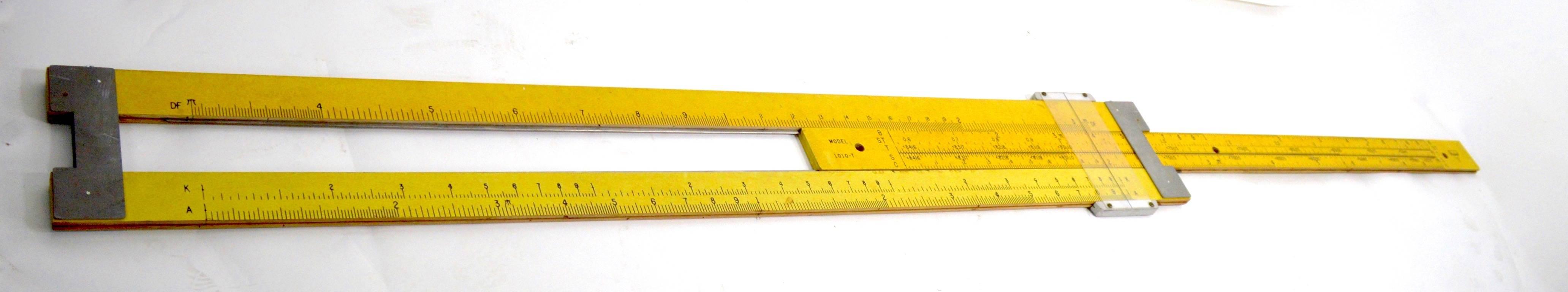 Large Slide Ruler by Pickett for Display or Teaching Aid In Good Condition In New York, NY