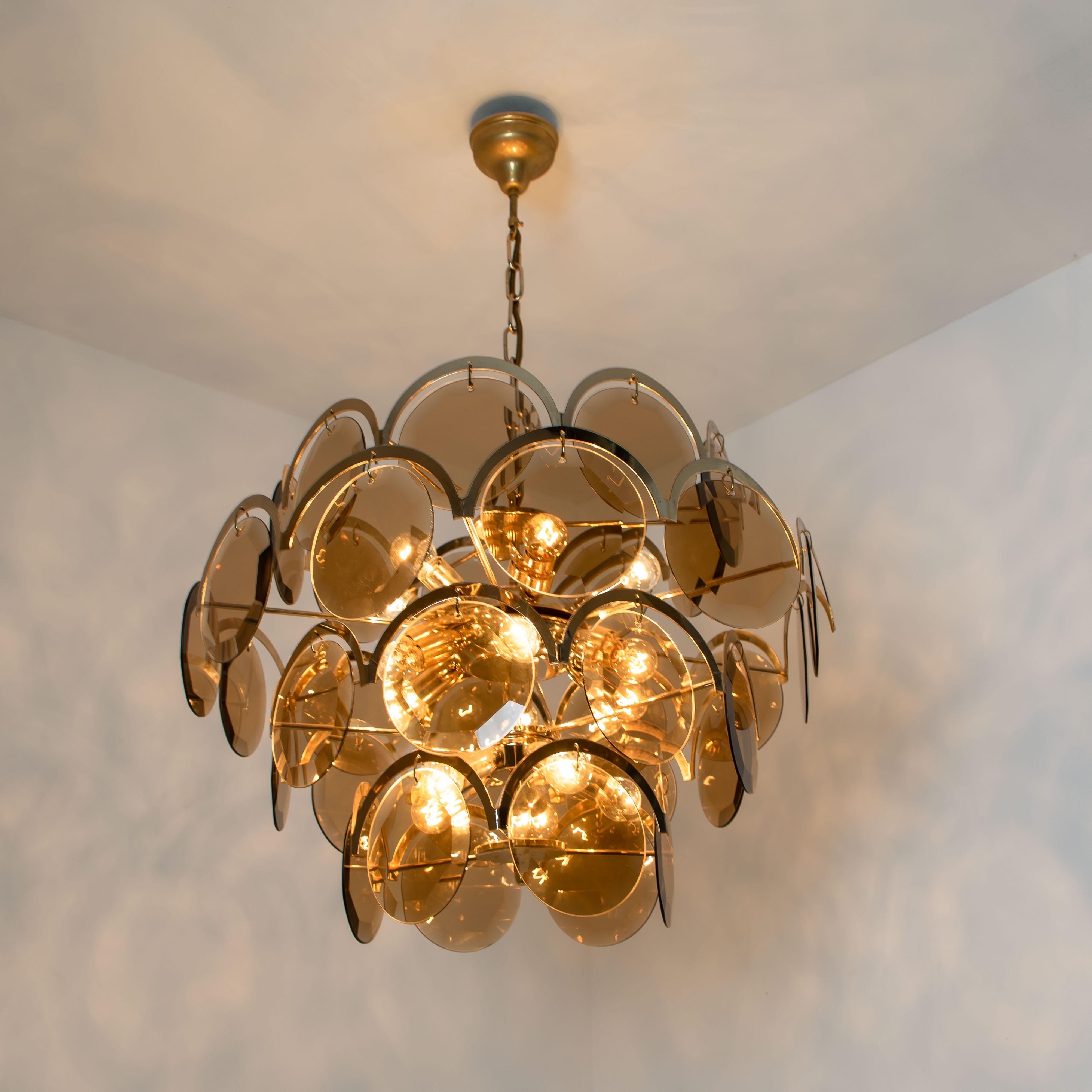 Large Smoked Glass and Brass Chandelier in the Style of Vistosi, Italy For Sale 3