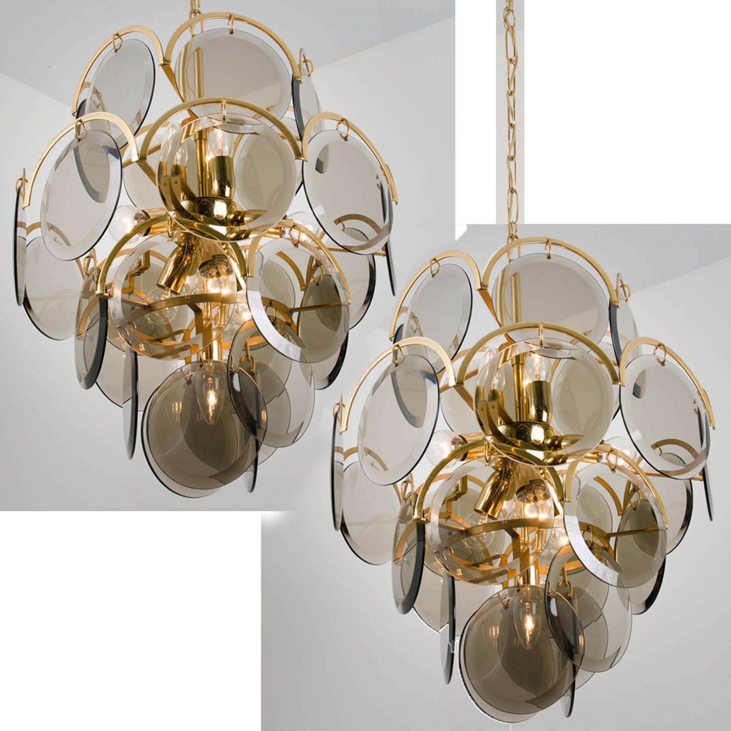 Large Smoked Glass and Brass Chandelier in the Style of Vistosi, Italy For Sale 8