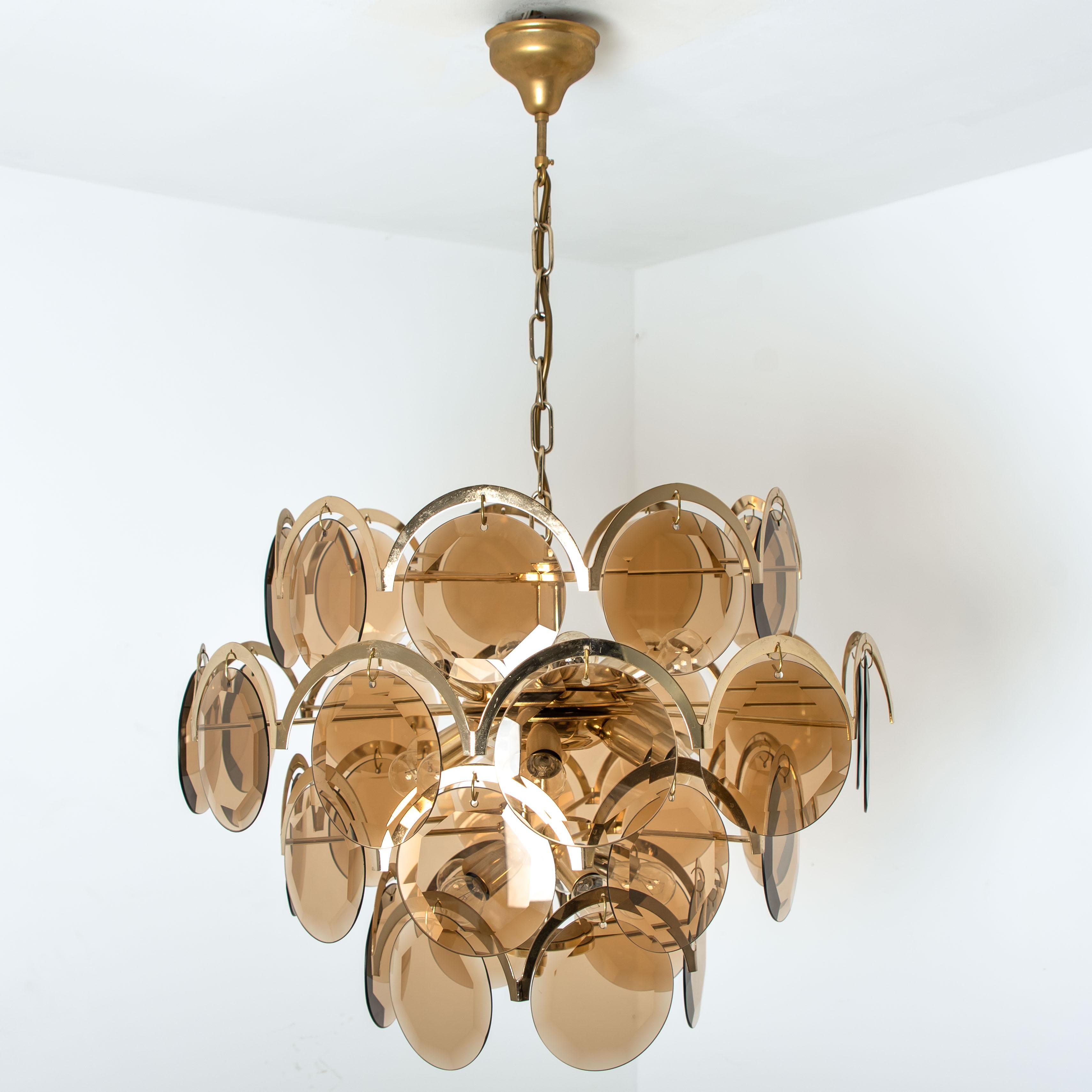Large Smoked Glass and Brass Chandelier in the Style of Vistosi, Italy For Sale 2