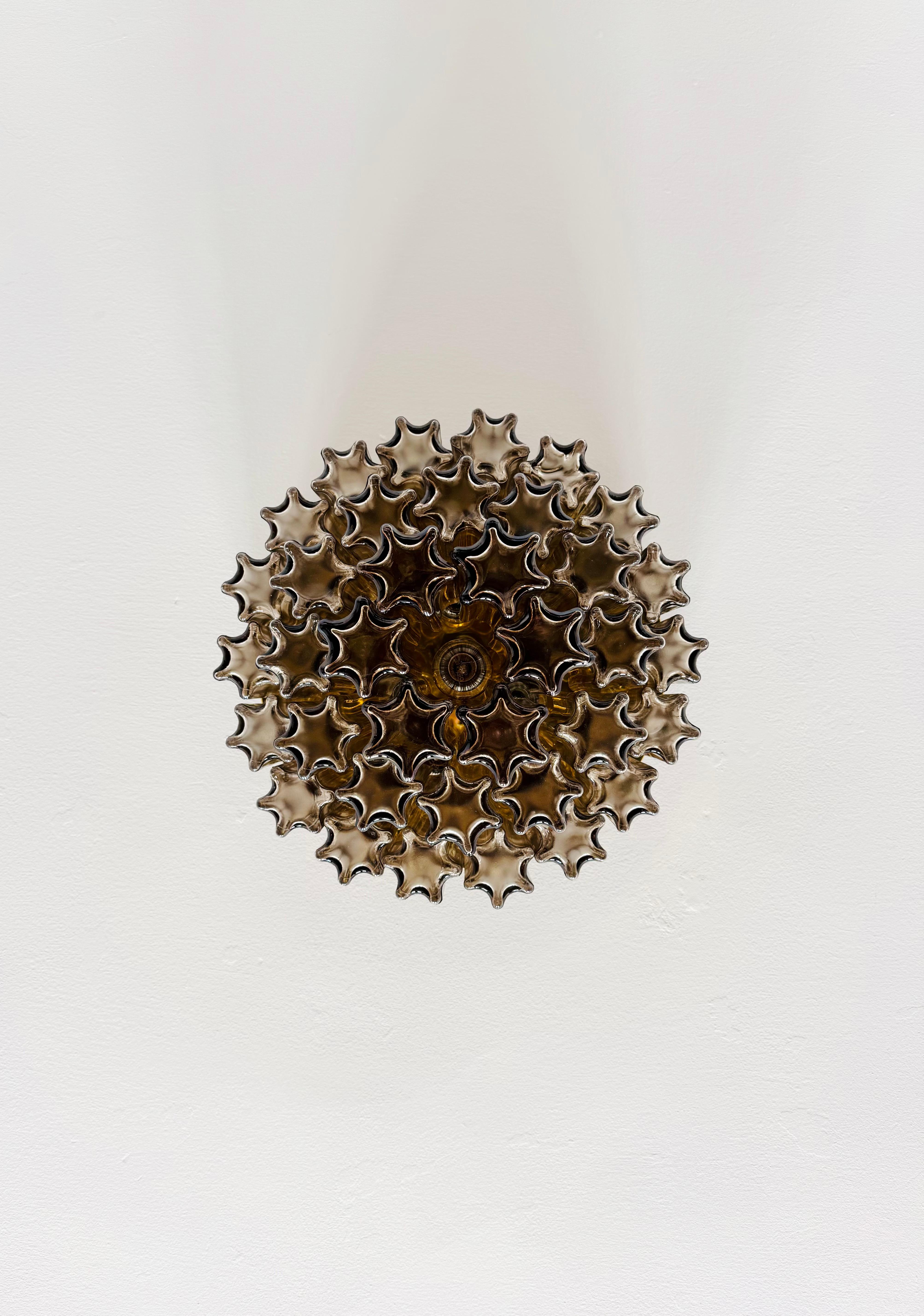 Grande lampadario a filo in vetro fumé e ottone di Glashütte Limburg in vendita 2