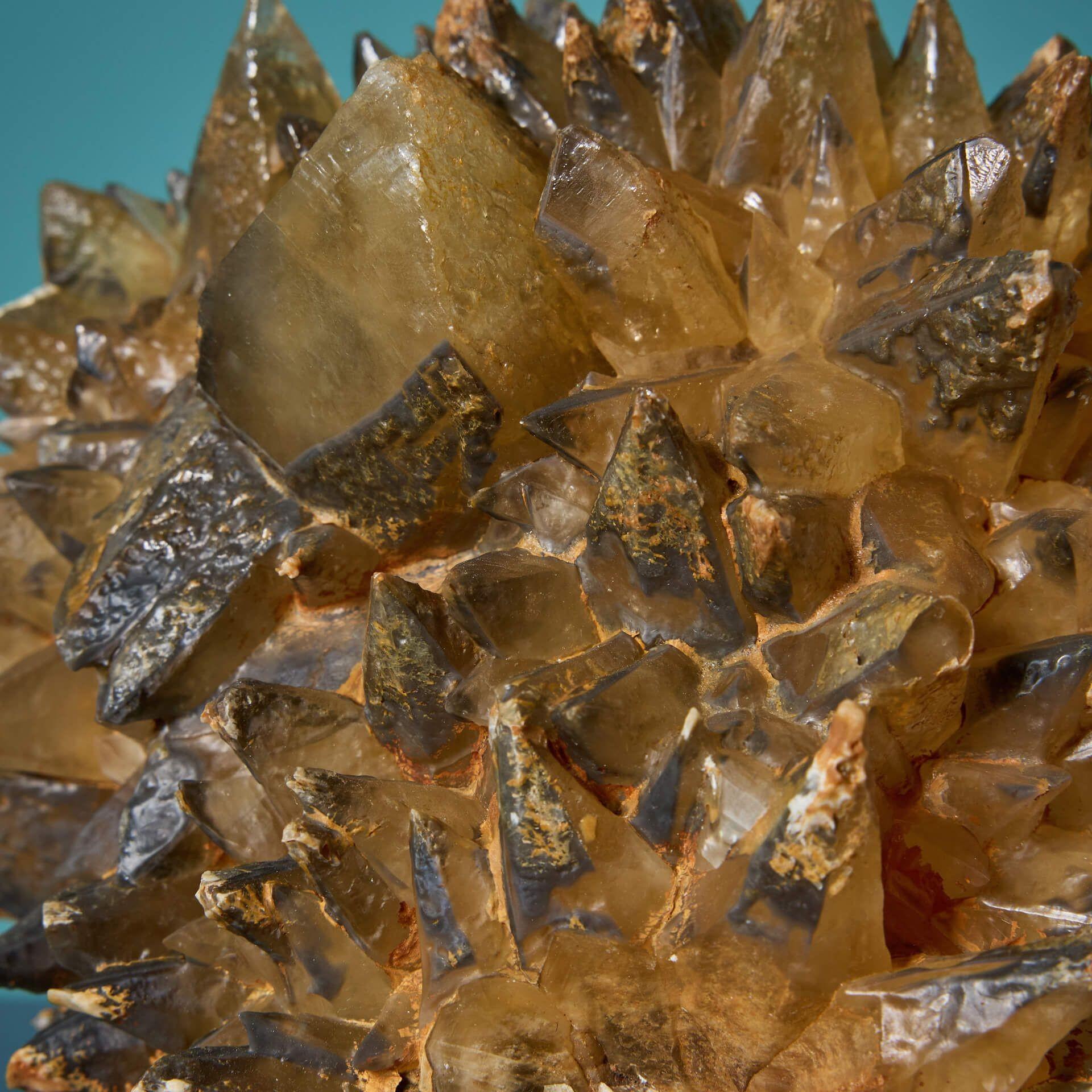 Large Smoky Dogtooth Calcite Mineral Specimen In Fair Condition For Sale In Wormelow, Herefordshire