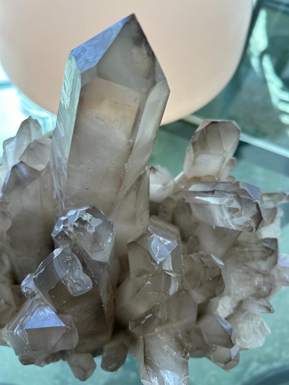 Grande cristallo di rocca di quarzo fumé Nature Specimen 13 Lbs. in vendita 3
