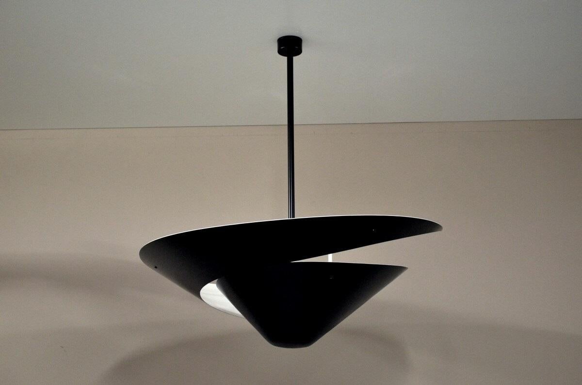 Mid-Century Modern Serge Mouille - Large Snail Ceiling Lamp in Black For Sale