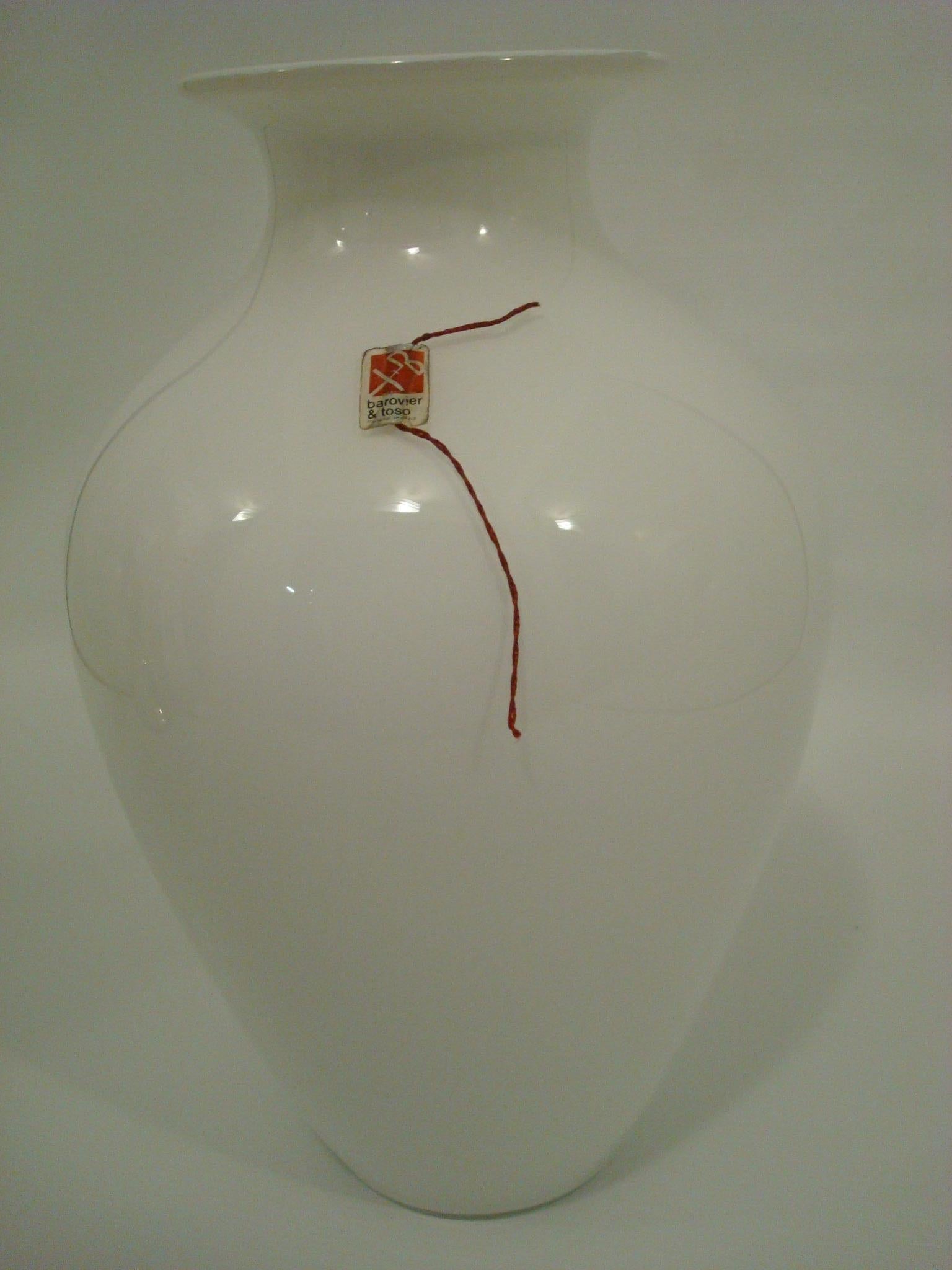 Late 20th Century Large Snow White Murano Flower Vase by Barovier e Toso. Italy, 1970s For Sale