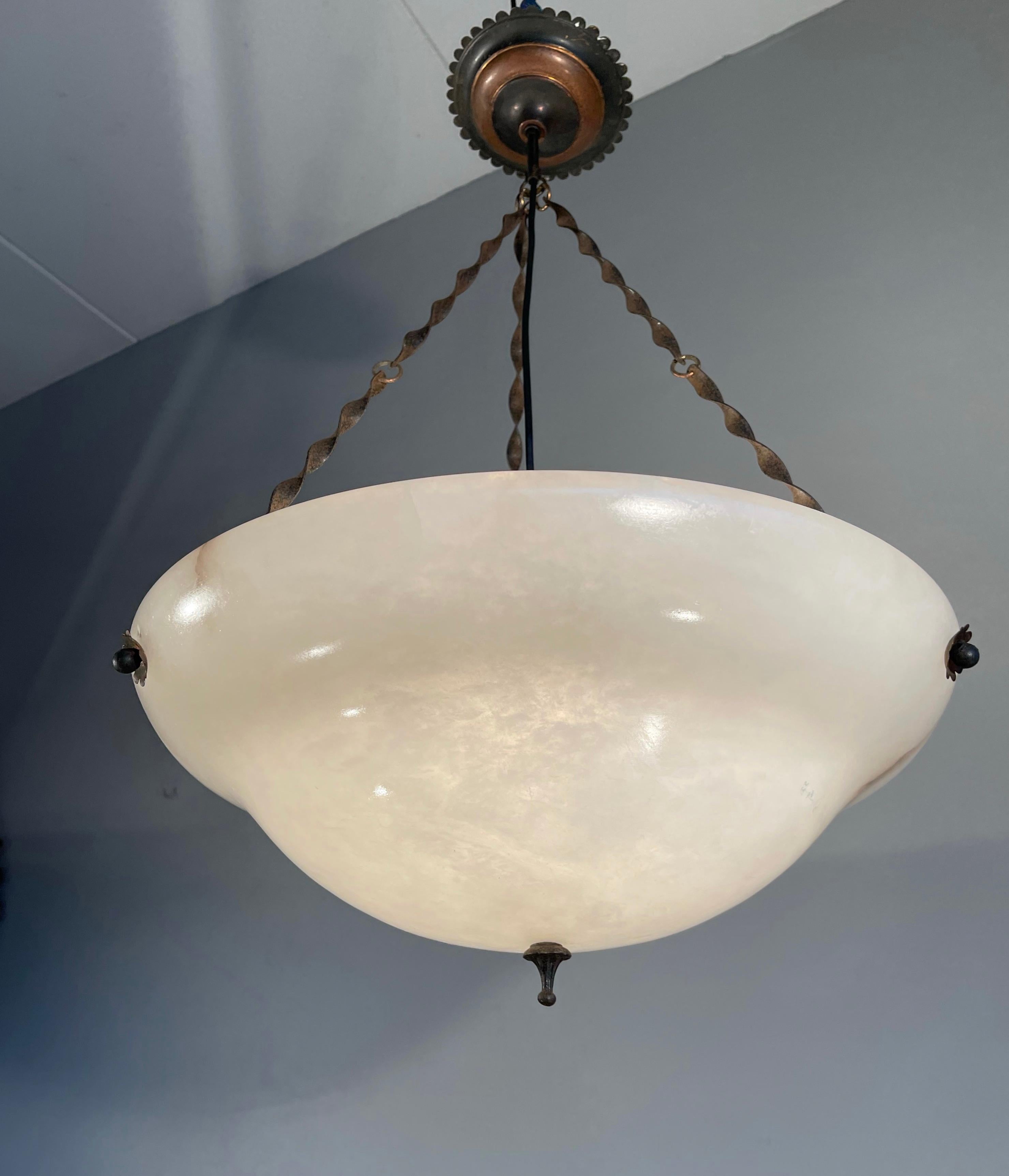 Large Snowy White Alabaster Pendant Light/ Chandelier with Special Twisted Chain In Excellent Condition In Lisse, NL