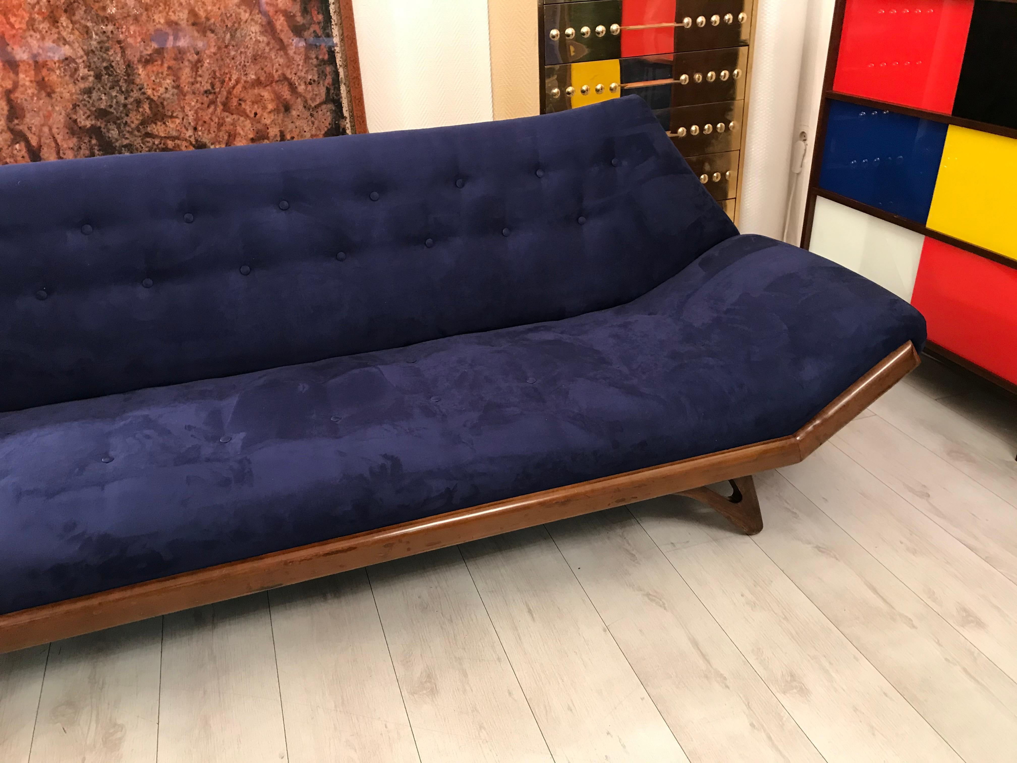 Large Sofa Awarded to Frank Lloyd Wright In Good Condition In Saint Ouen, FR
