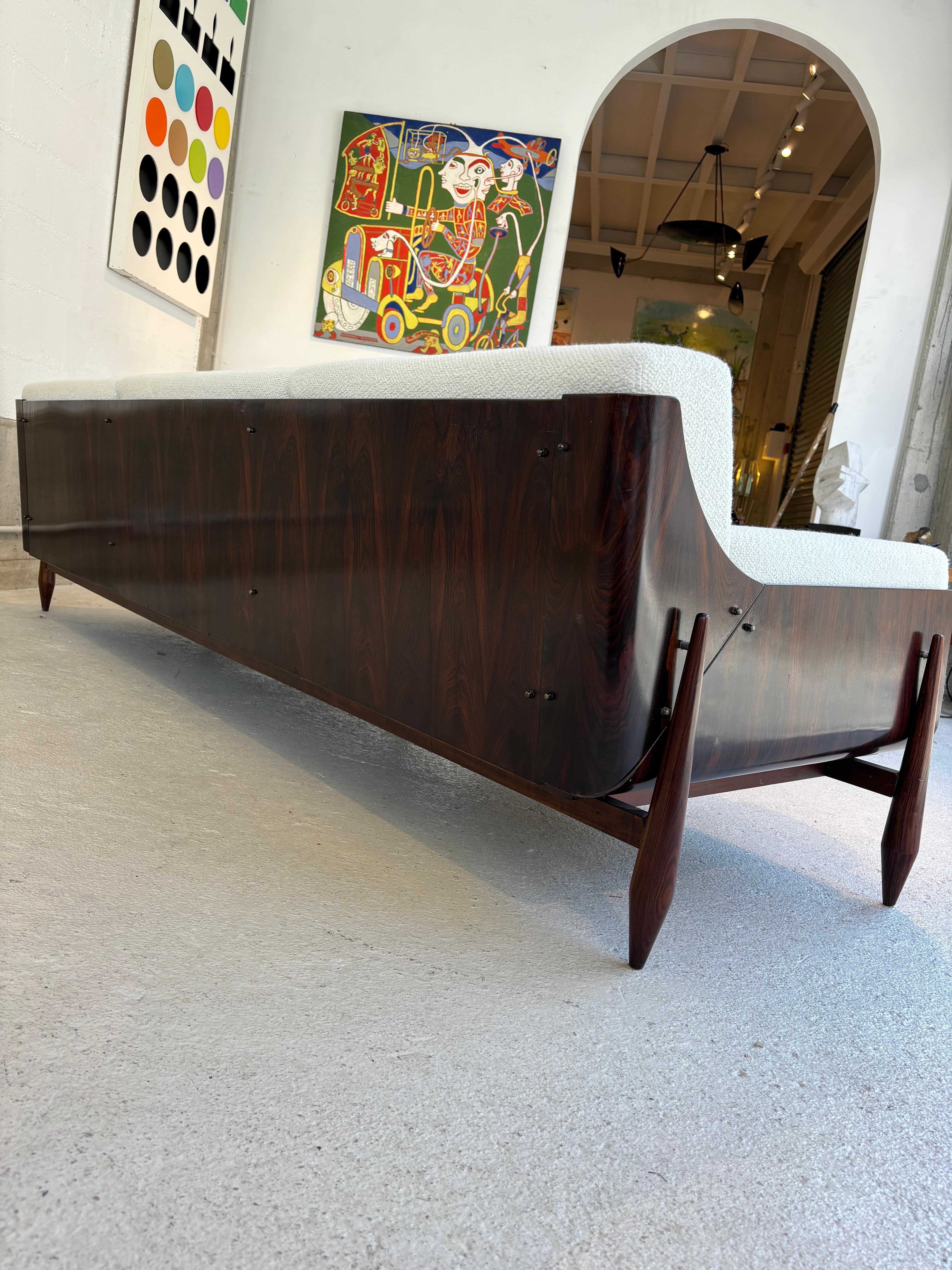 Großes Sofa von Novo Rumo, 1960er-Jahre im Angebot 2