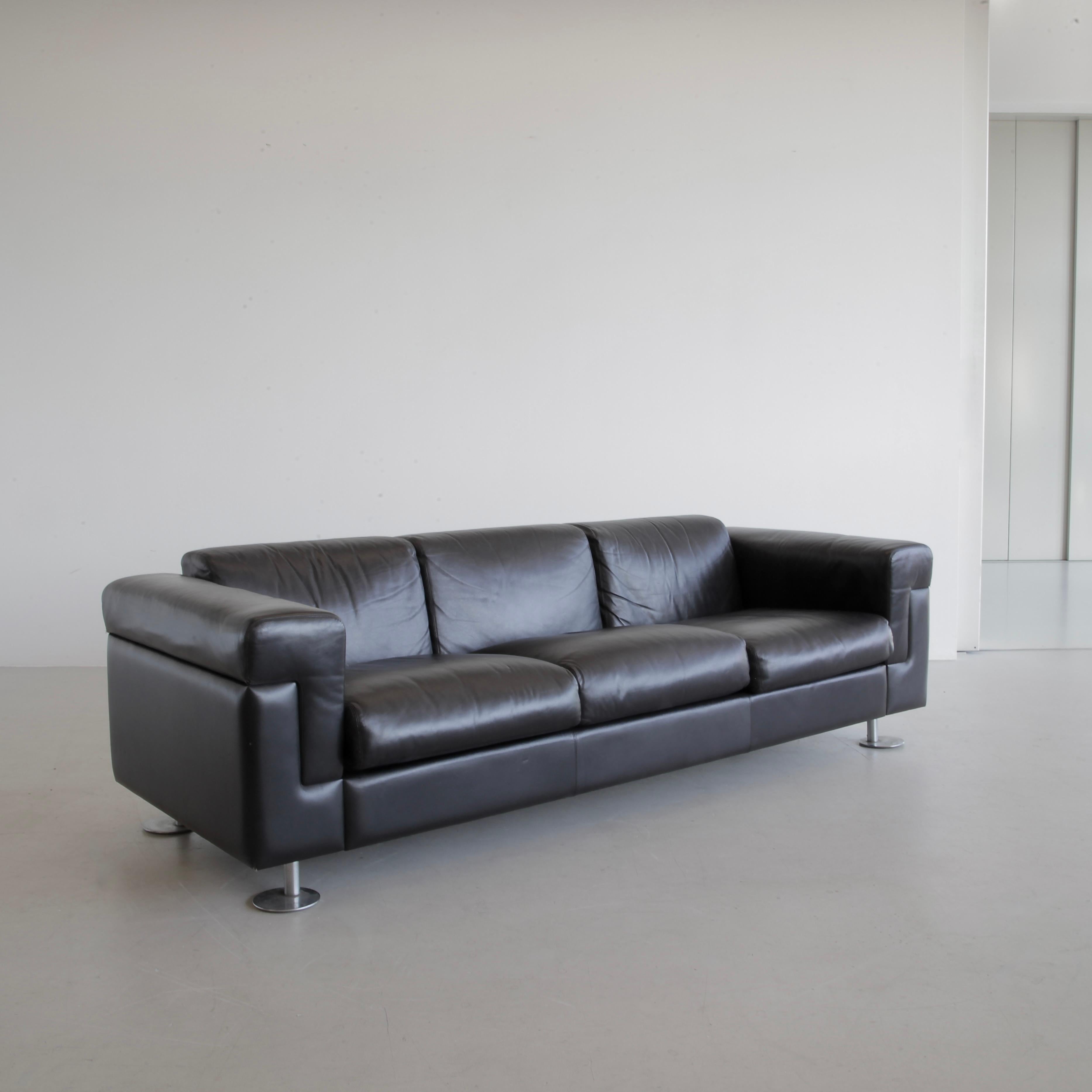 Large Sofa D120 by Valeria BORSANI and Alfredo BONETTI, TECNO 1966 In Good Condition In Berlin, Berlin