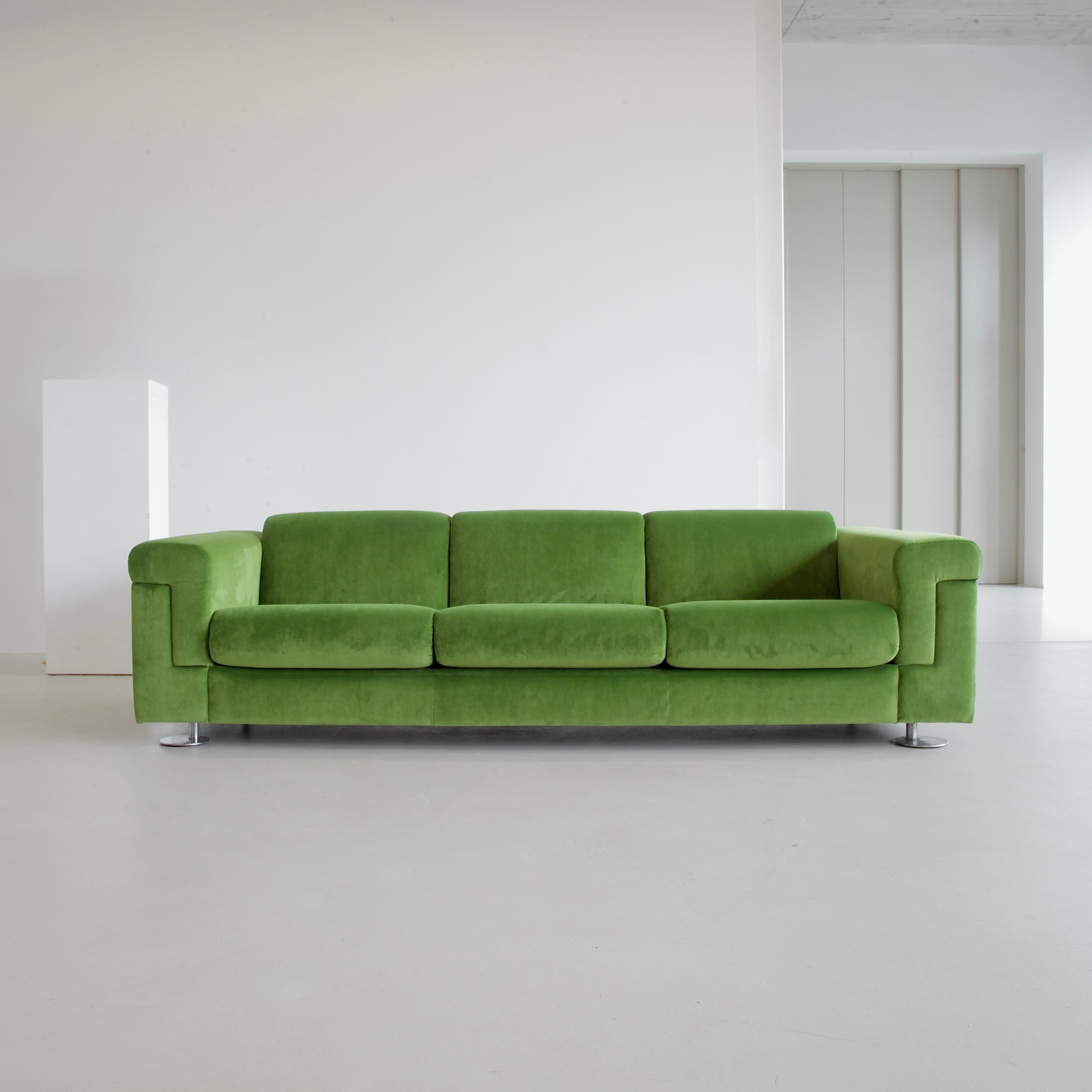 Italian Large Sofa D120 by Valeria BORSANI and Alfredo BONETTI, TECNO MILANO 1966
