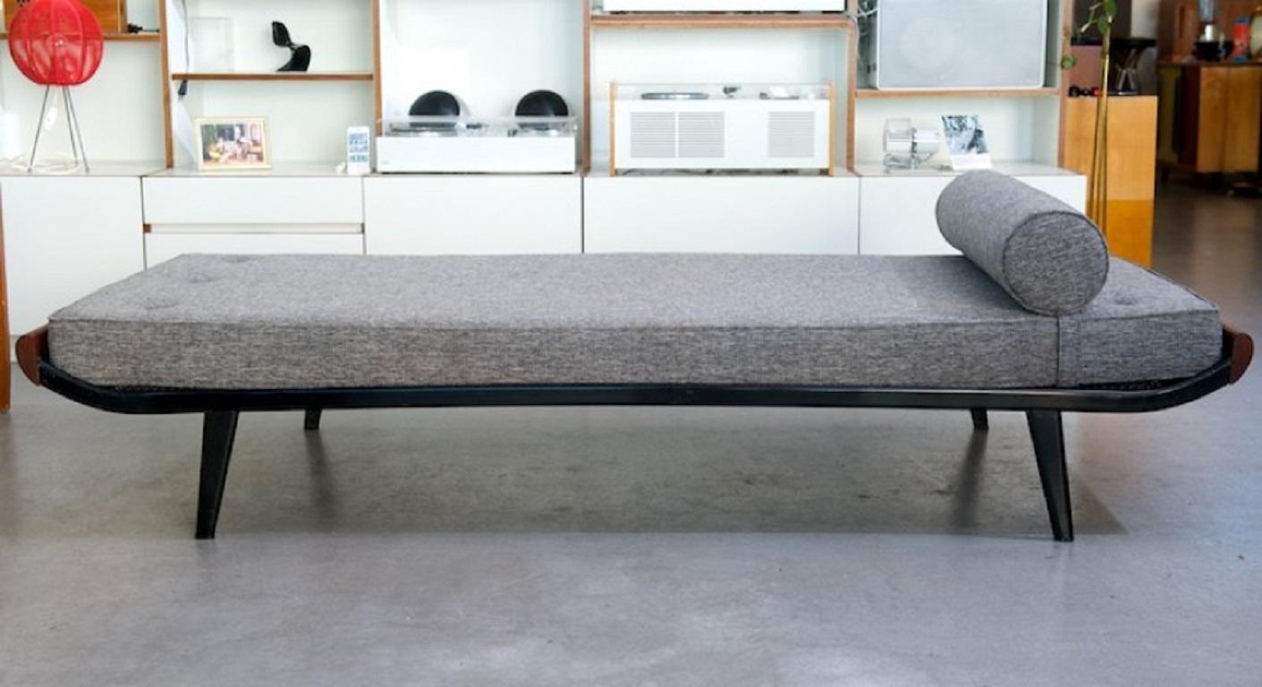 Large Sofa / Daybed Cleopatra by D. Cordemeijer, 1953, Gray / Anthracite For Sale 4