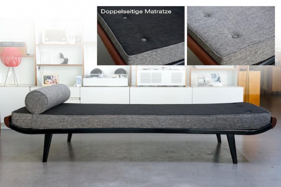 Large Sofa / Daybed Cleopatra by D. Cordemeijer, 1953, Gray / Anthracite For Sale 6