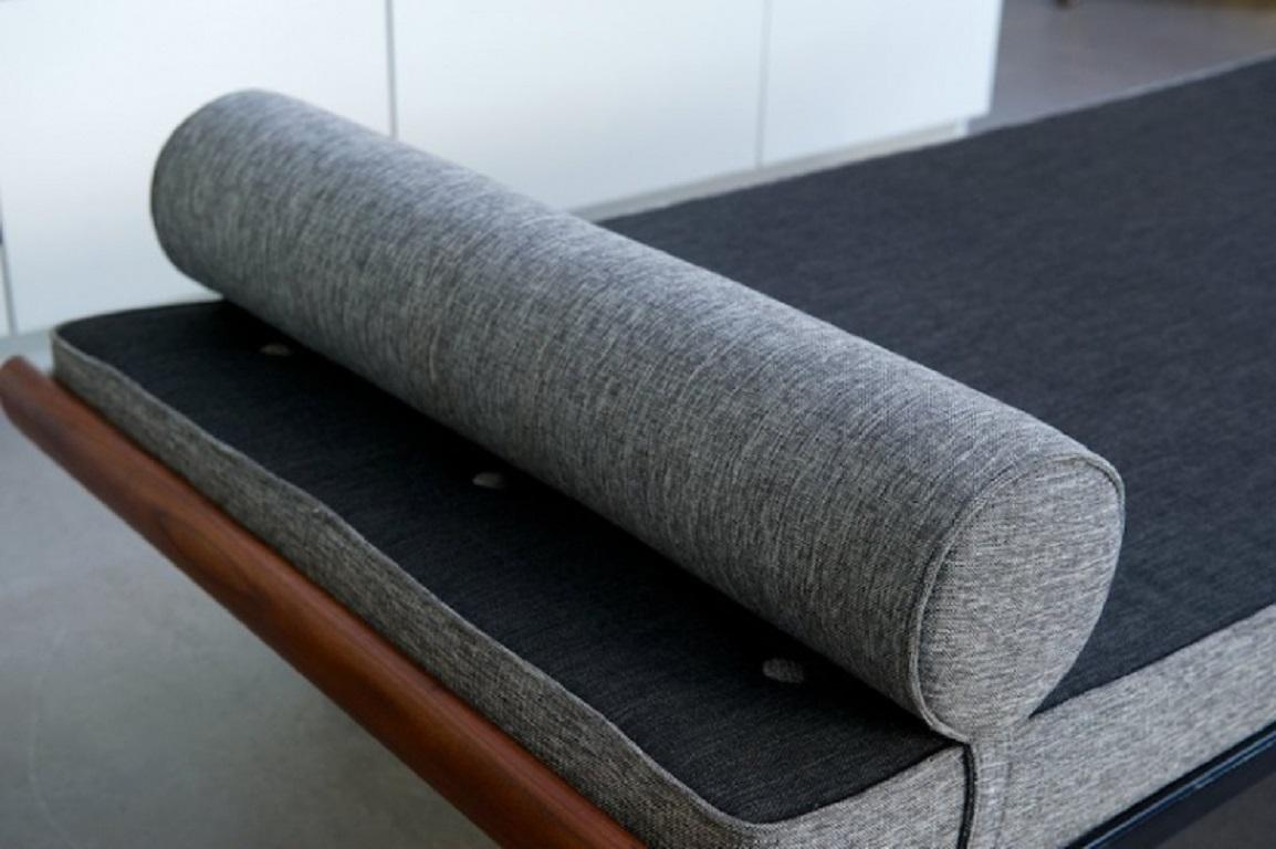 Completely restored: Large sofa / daybed Cleopatra, Design: Dick Cordemeijer (Made in the Netherlands), 1953, new wonderfully comfortable mattress (Swiss Made, 90 x 200cm) with gray and anthracite-colored cover (with stain protection), new foam roll
